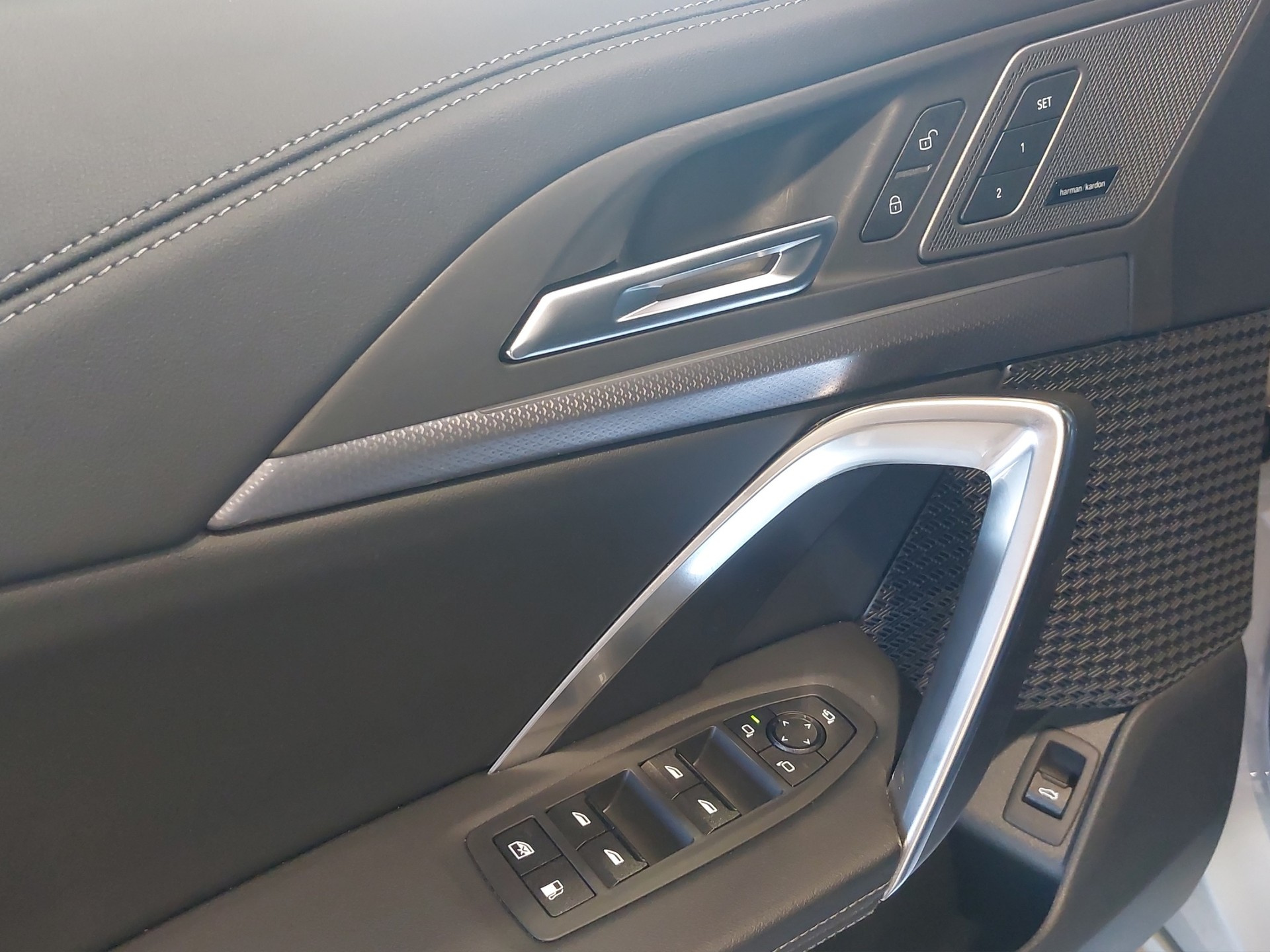 BMW X1 U11 30e xDrive paddles-image-11