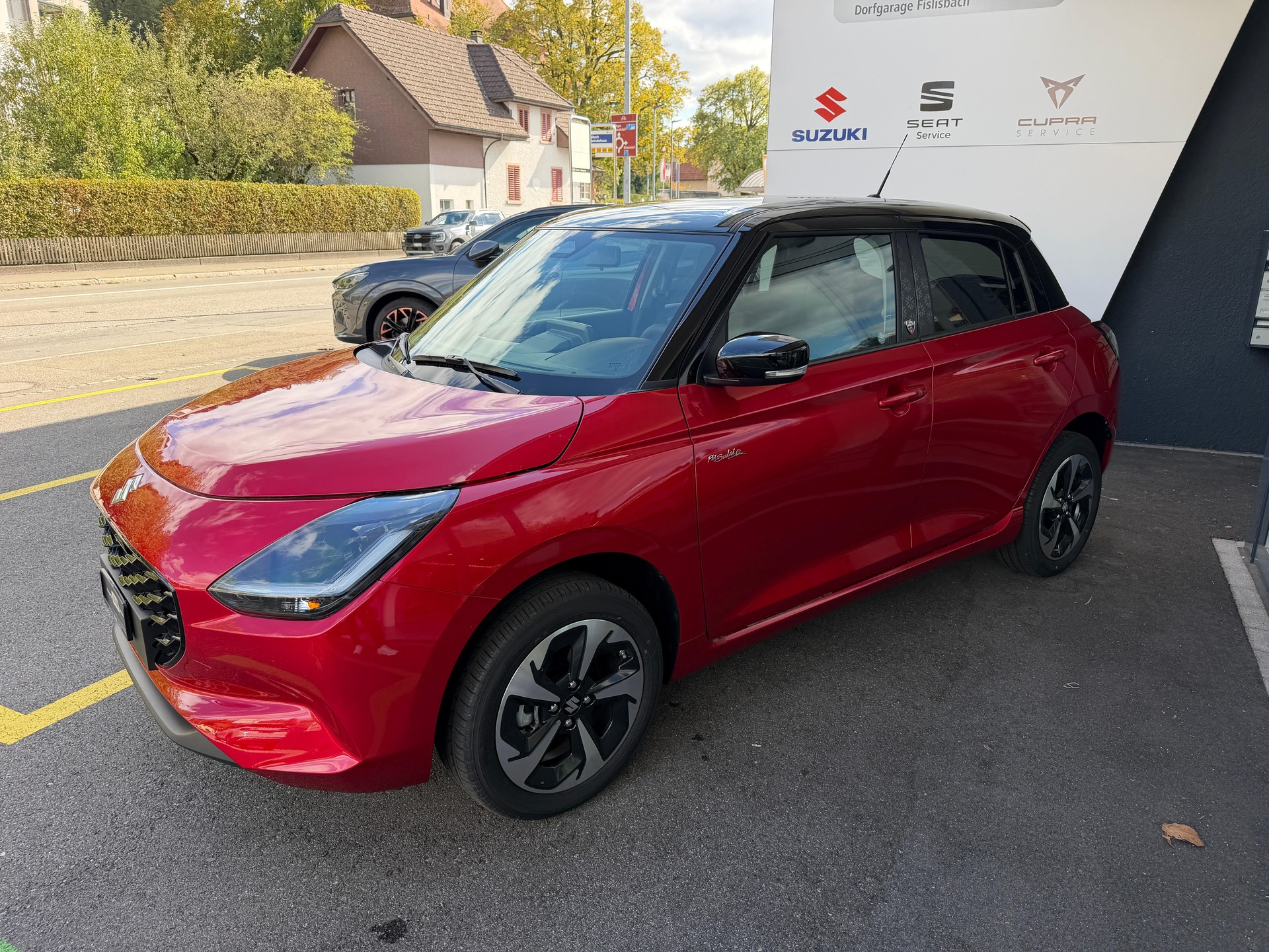 SUZUKI Swift 1.2 Piz Sulai Top Hybrid 4x4-image-2