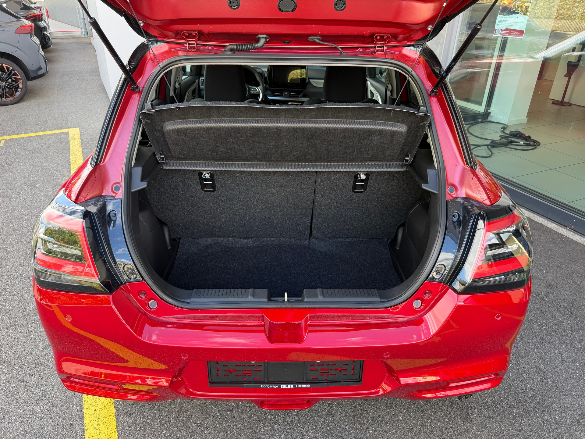 SUZUKI Swift 1.2 Piz Sulai Top Hybrid 4x4-image-6