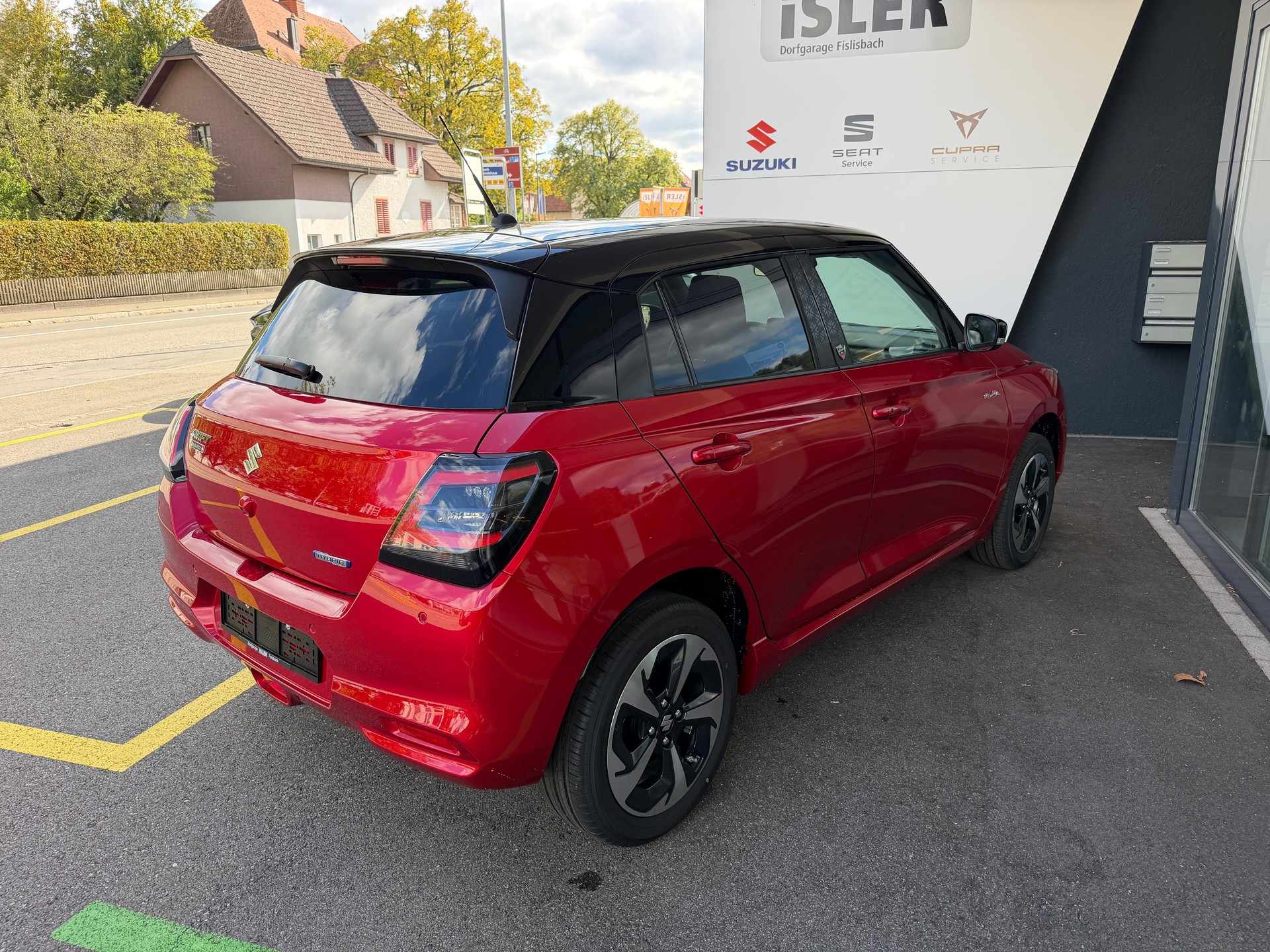 SUZUKI Swift 1.2 Piz Sulai Top Hybrid 4x4-image-5