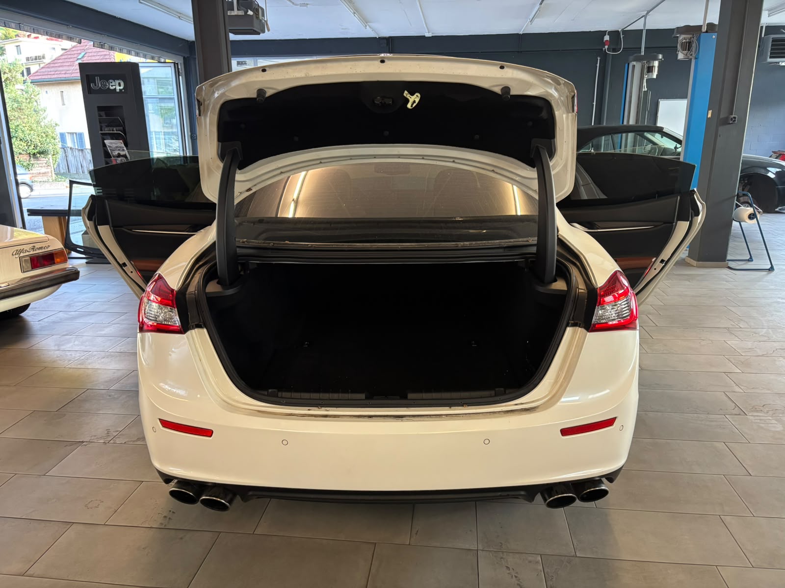 MASERATI Ghibli S Q4 3.0 V6 Automatica-image-5