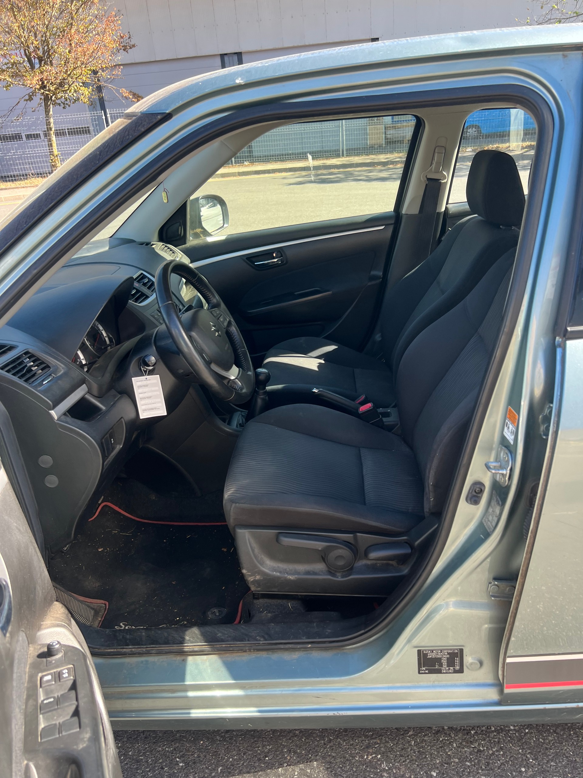 SUZUKI Swift 1.2i 16V GL Sergio Cellano 4x4-image-11