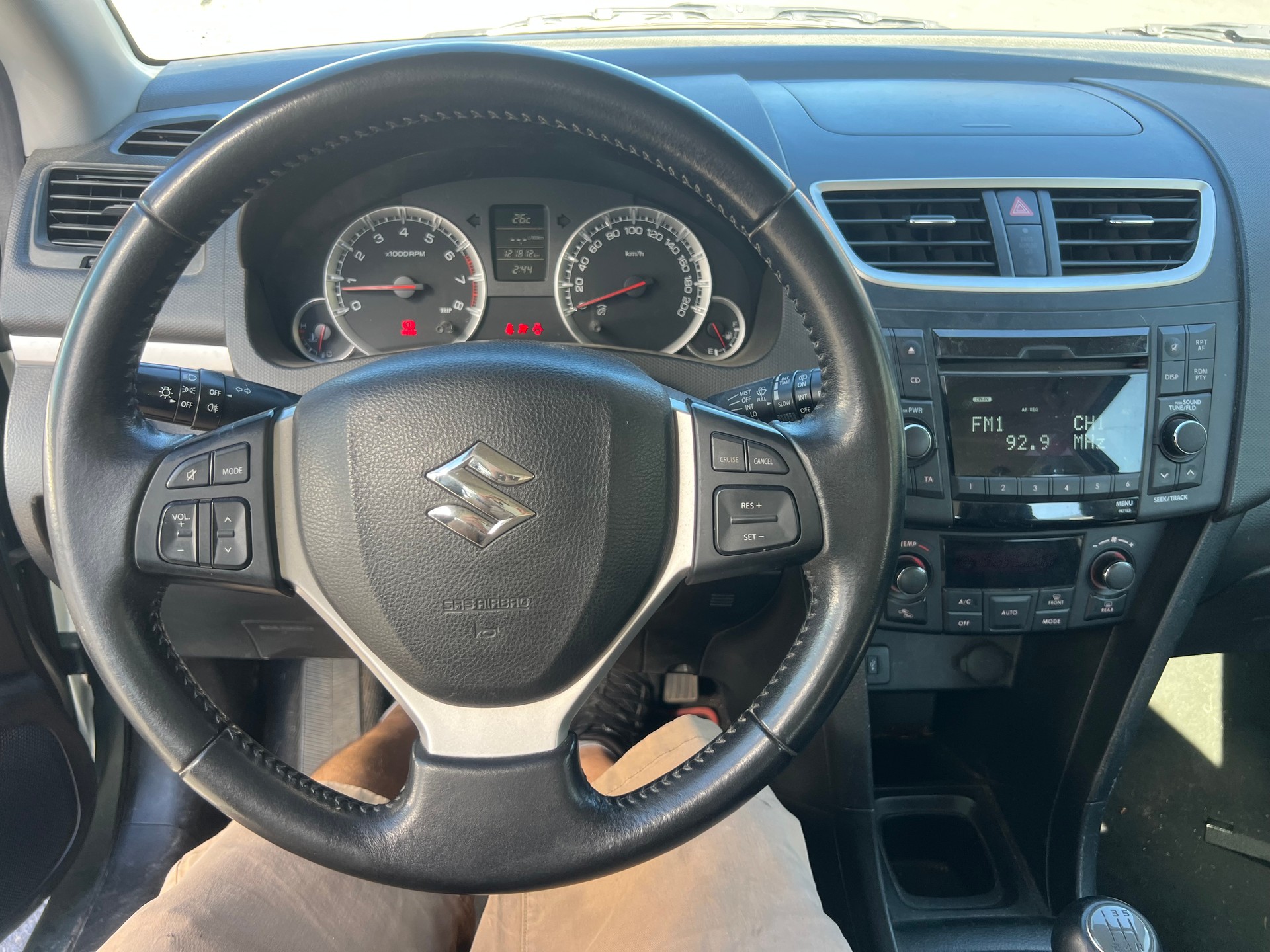 SUZUKI Swift 1.2i 16V GL Sergio Cellano 4x4-image-12