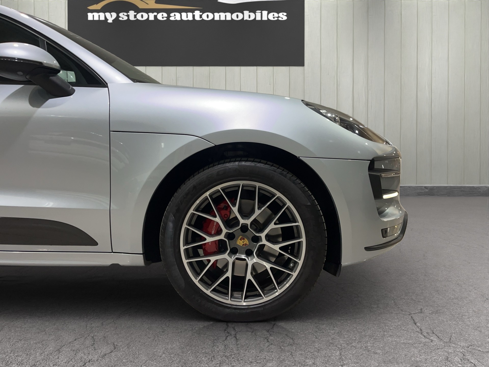 PORSCHE Macan Turbo PDK-image-9