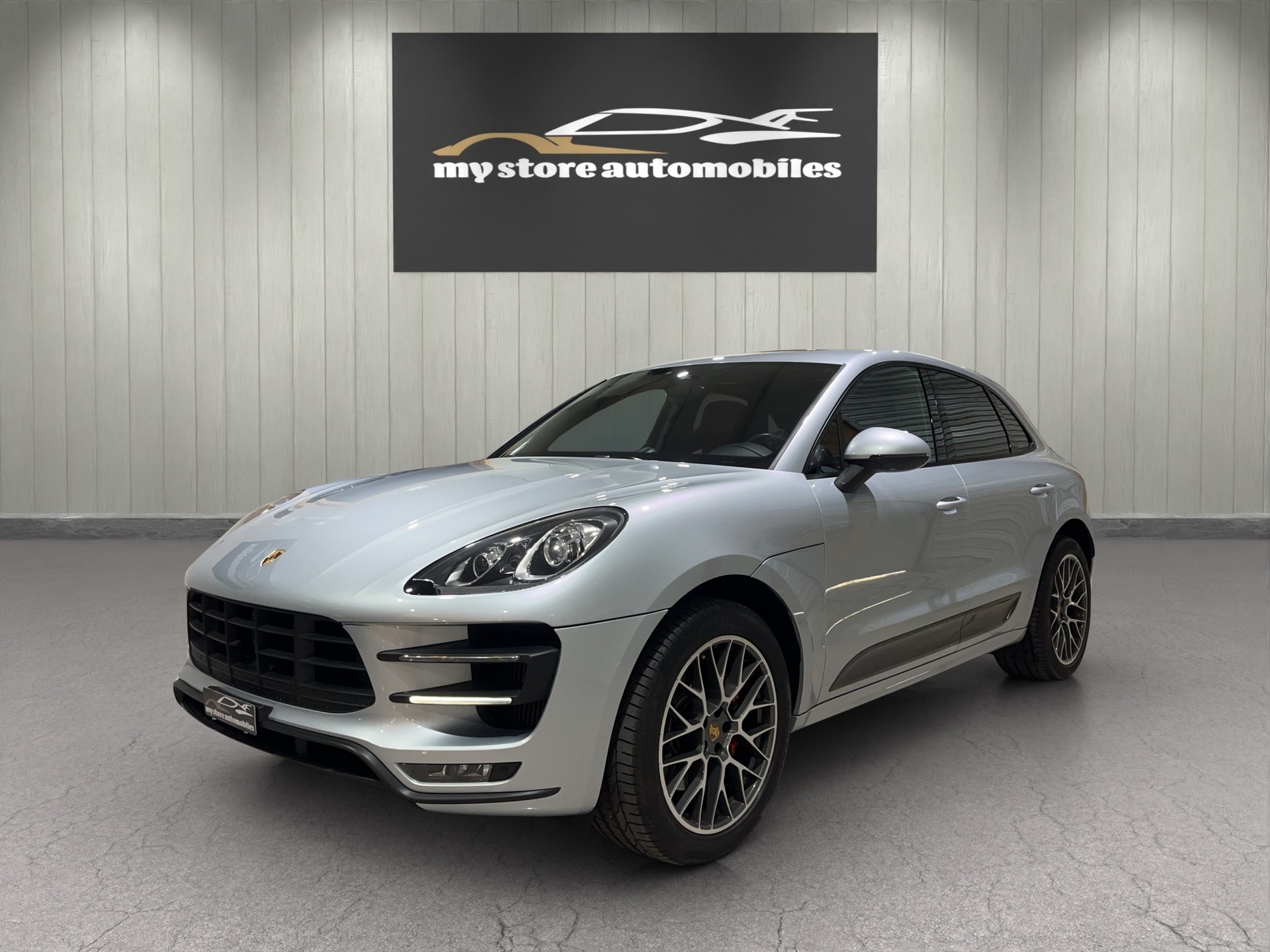 PORSCHE Macan Turbo PDK-image-1