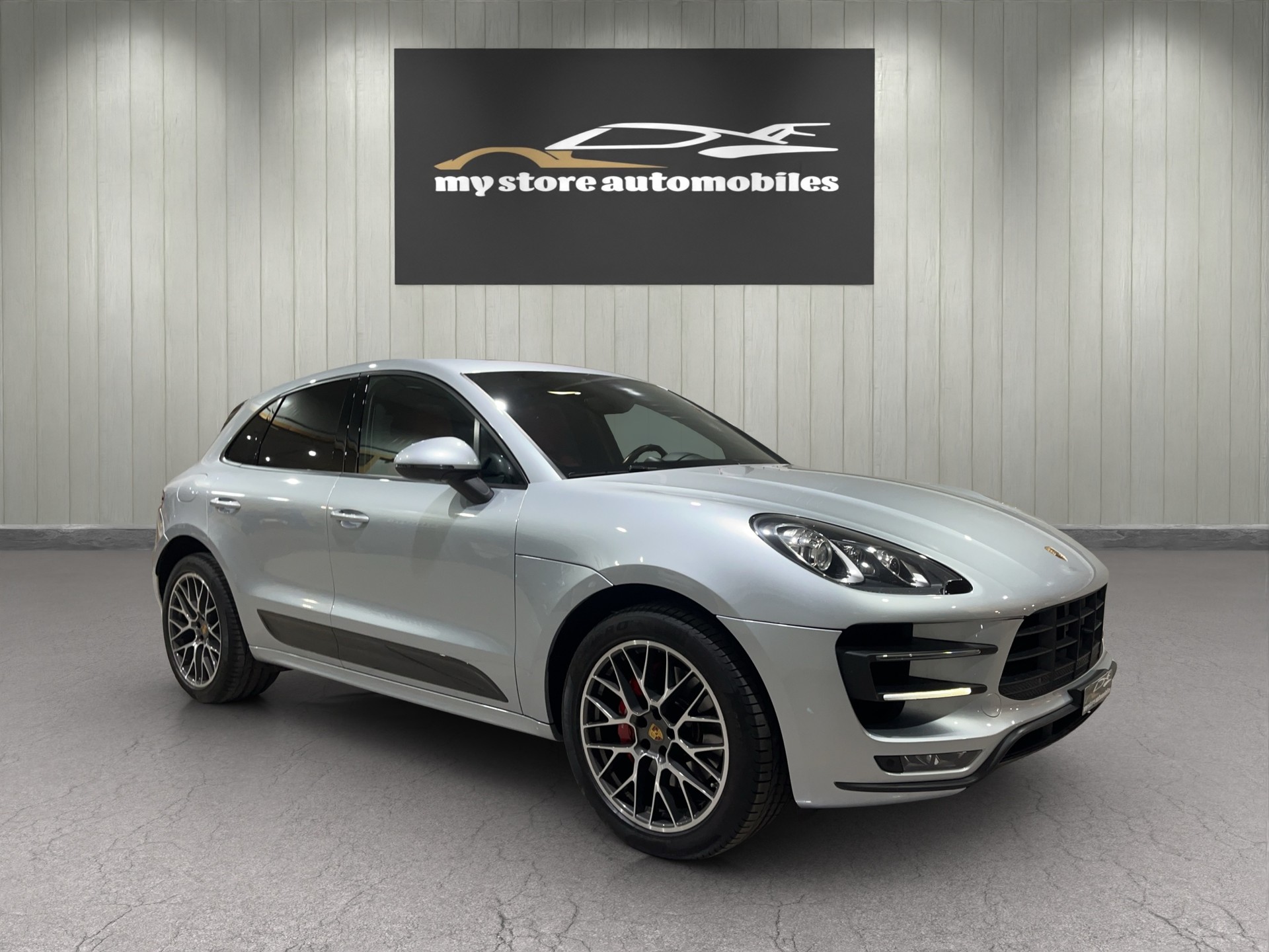 PORSCHE Macan Turbo PDK-image-3