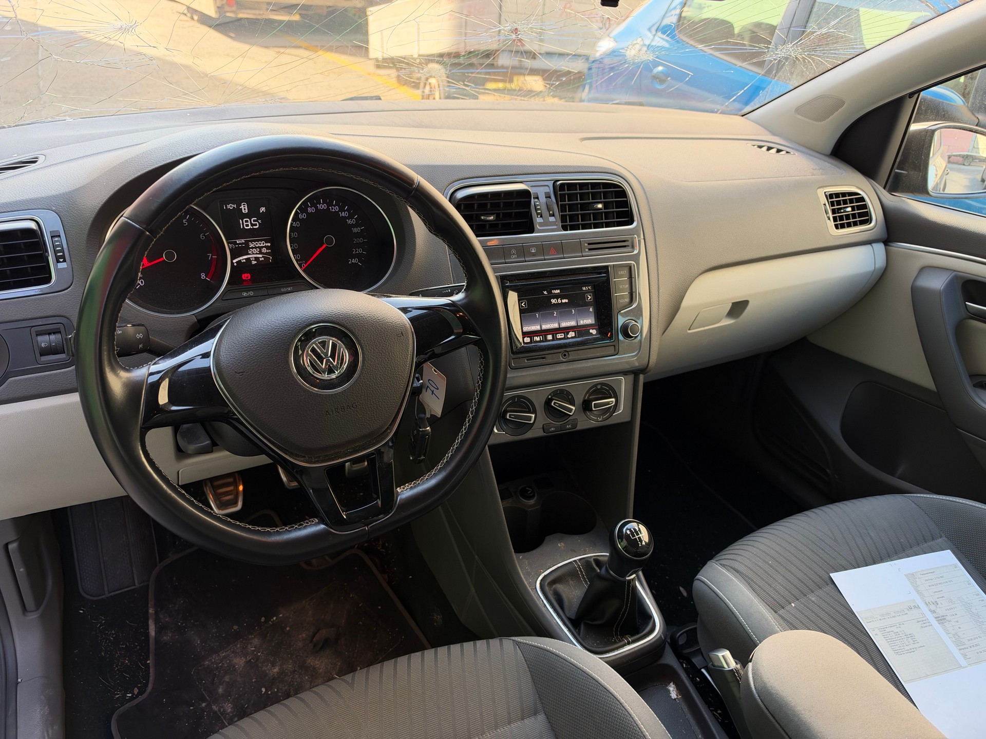 VW Polo 1.2 TSI BMT Comfortline-image-12