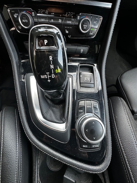 BMW 218d xDrive Active Tourer Swiss Advantage Sport Step.-image-14