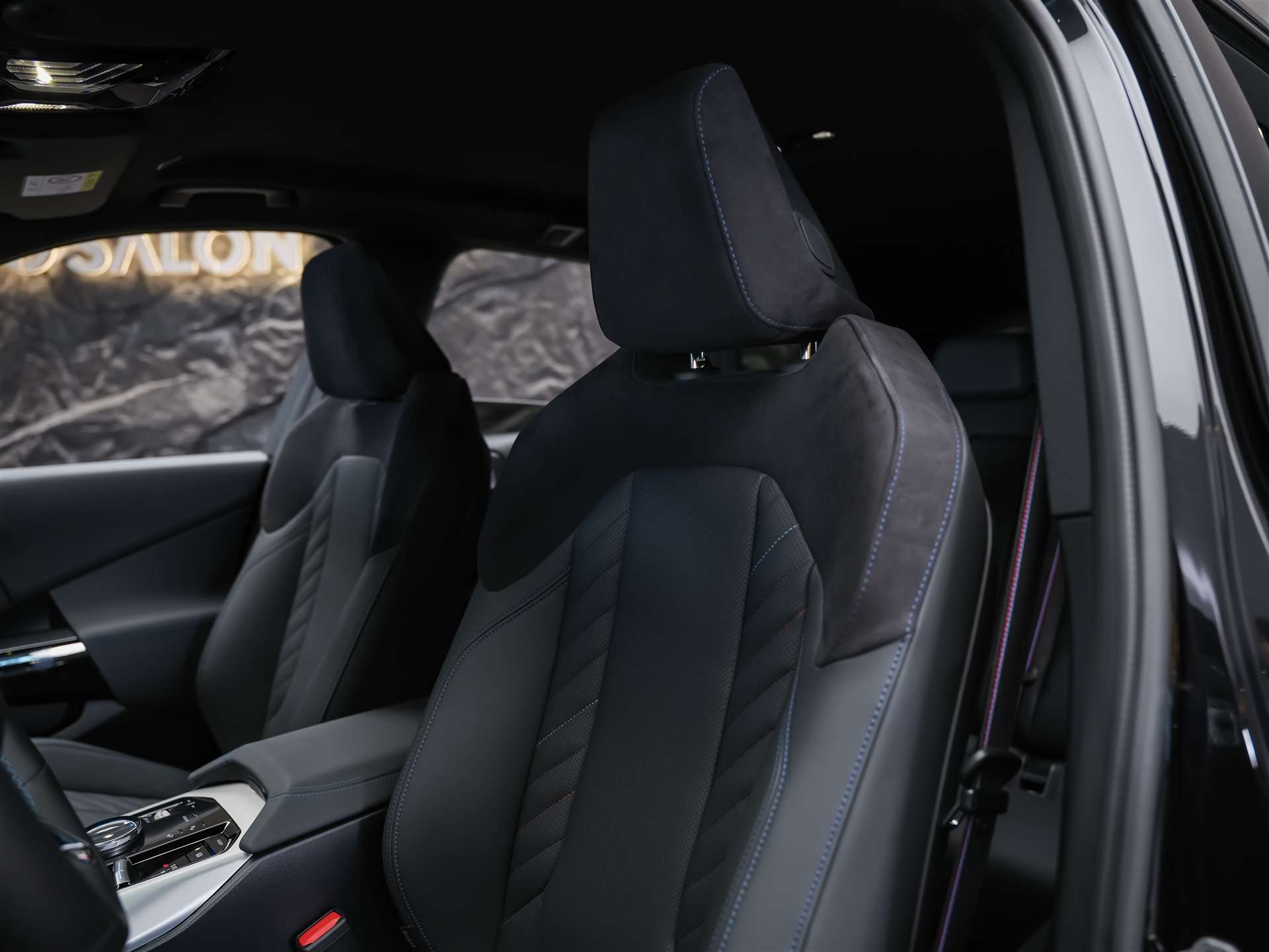 BMW X3 xDrive M50 M Sport Pro *ICONIC GLOW*Head-UP*Driving Assistant Prof.*AHK*-image-10