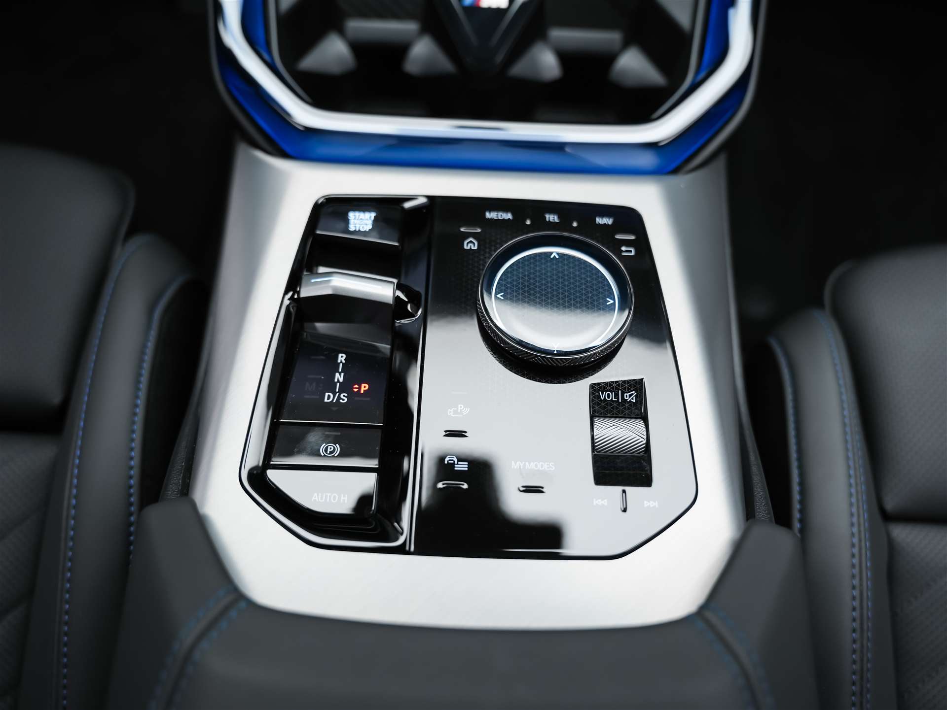 BMW X3 xDrive M50 M Sport Pro *ICONIC GLOW*Head-UP*Driving Assistant Prof.*AHK*-image-21
