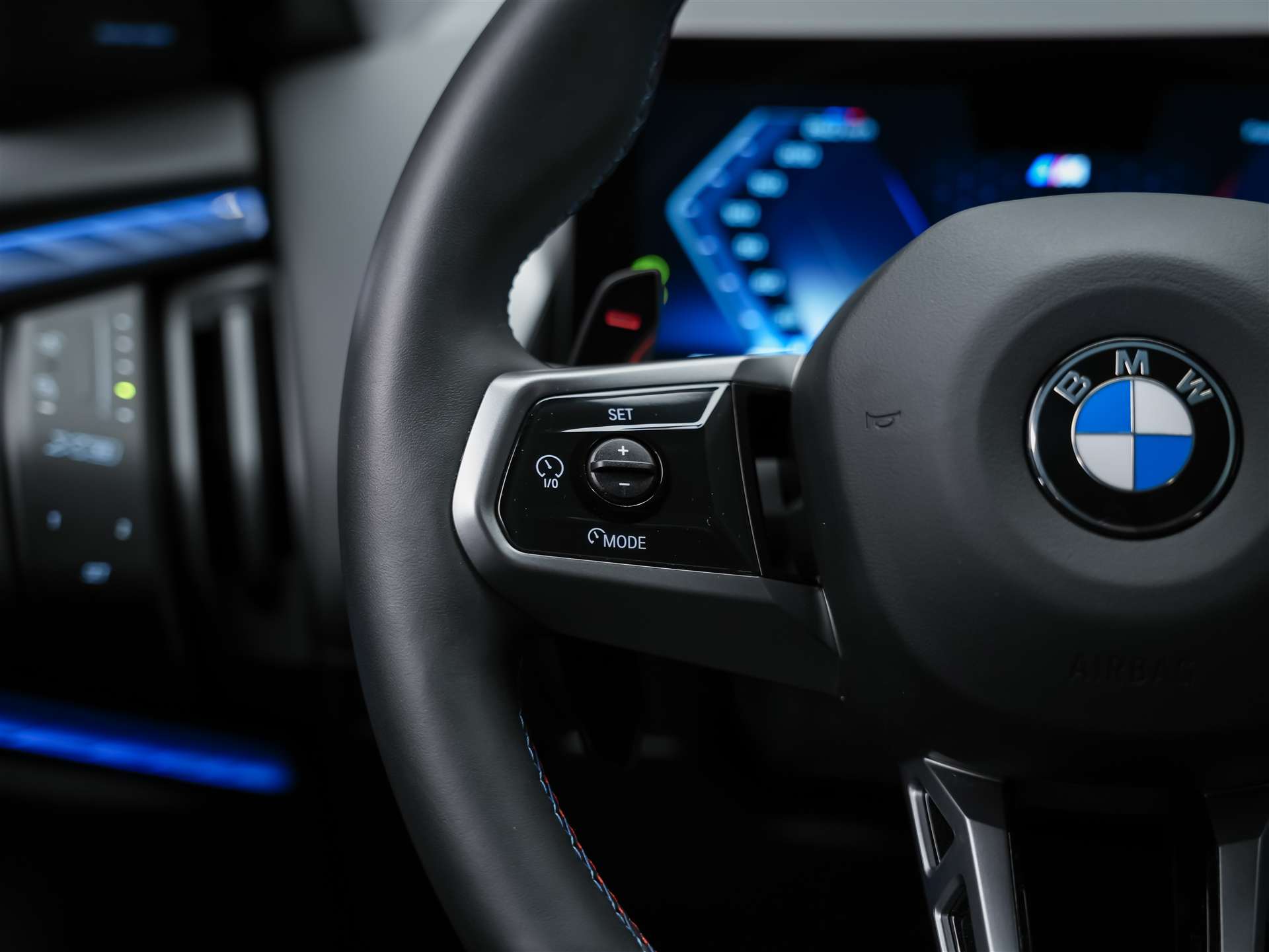 BMW X3 xDrive M50 M Sport Pro *ICONIC GLOW*Head-UP*Driving Assistant Prof.*AHK*-image-29