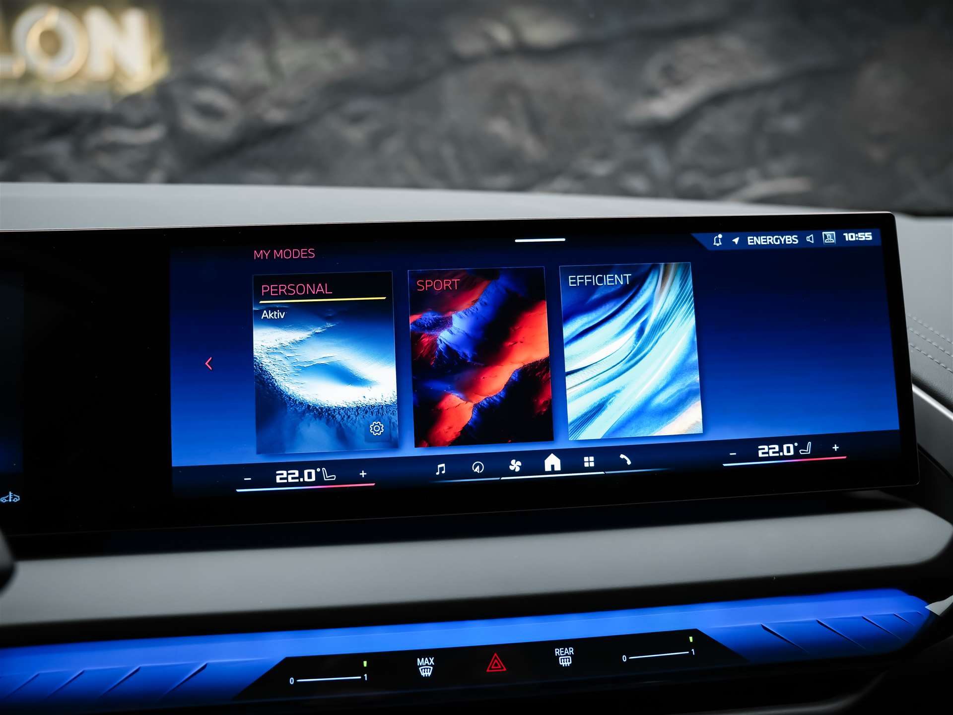 BMW X3 xDrive M50 M Sport Pro *ICONIC GLOW*Head-UP*Driving Assistant Prof.*AHK*-image-36