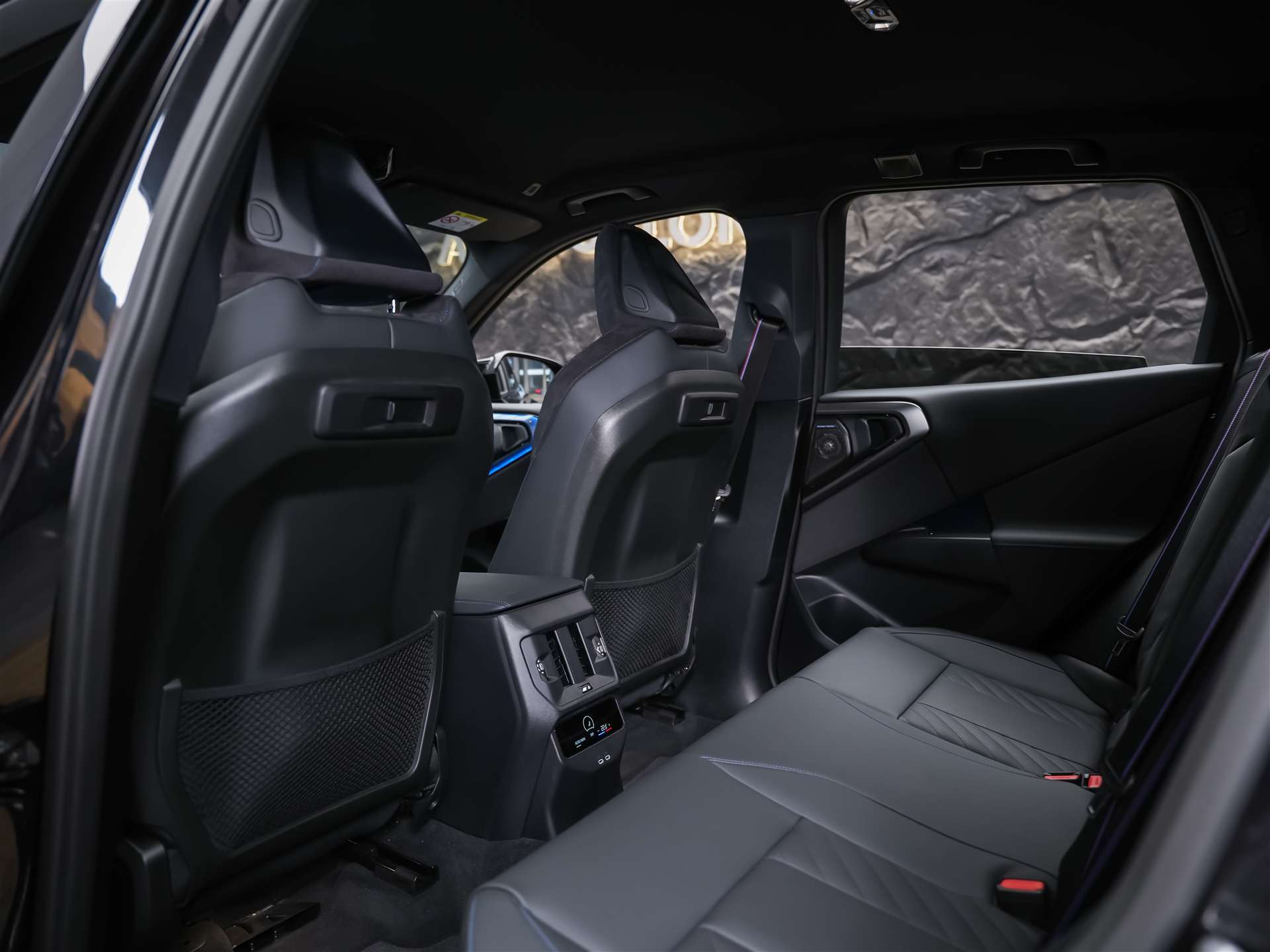 BMW X3 xDrive M50 M Sport Pro *ICONIC GLOW*Head-UP*Driving Assistant Prof.*AHK*-image-11