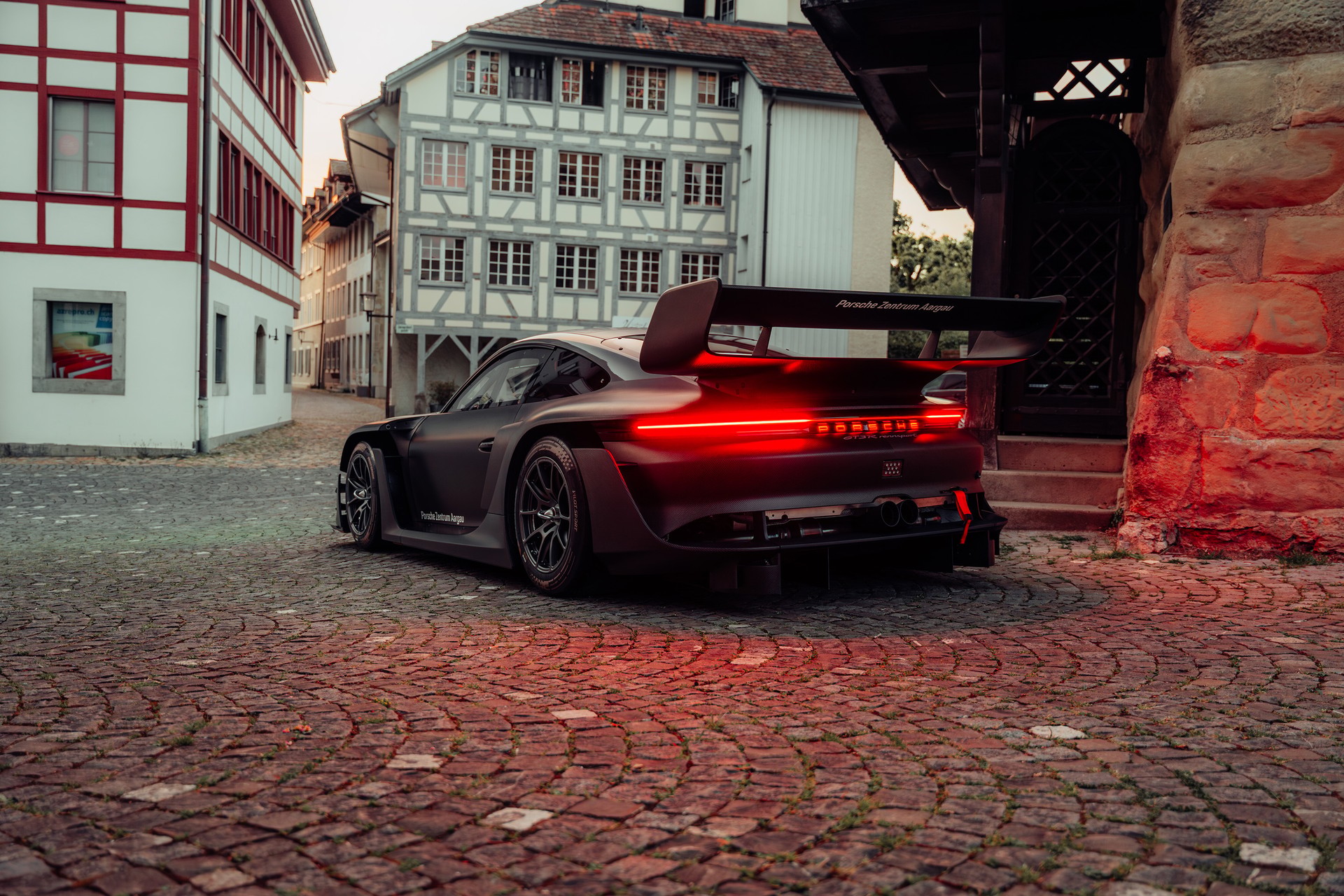 PORSCHE GT3 R rennsport-image-7