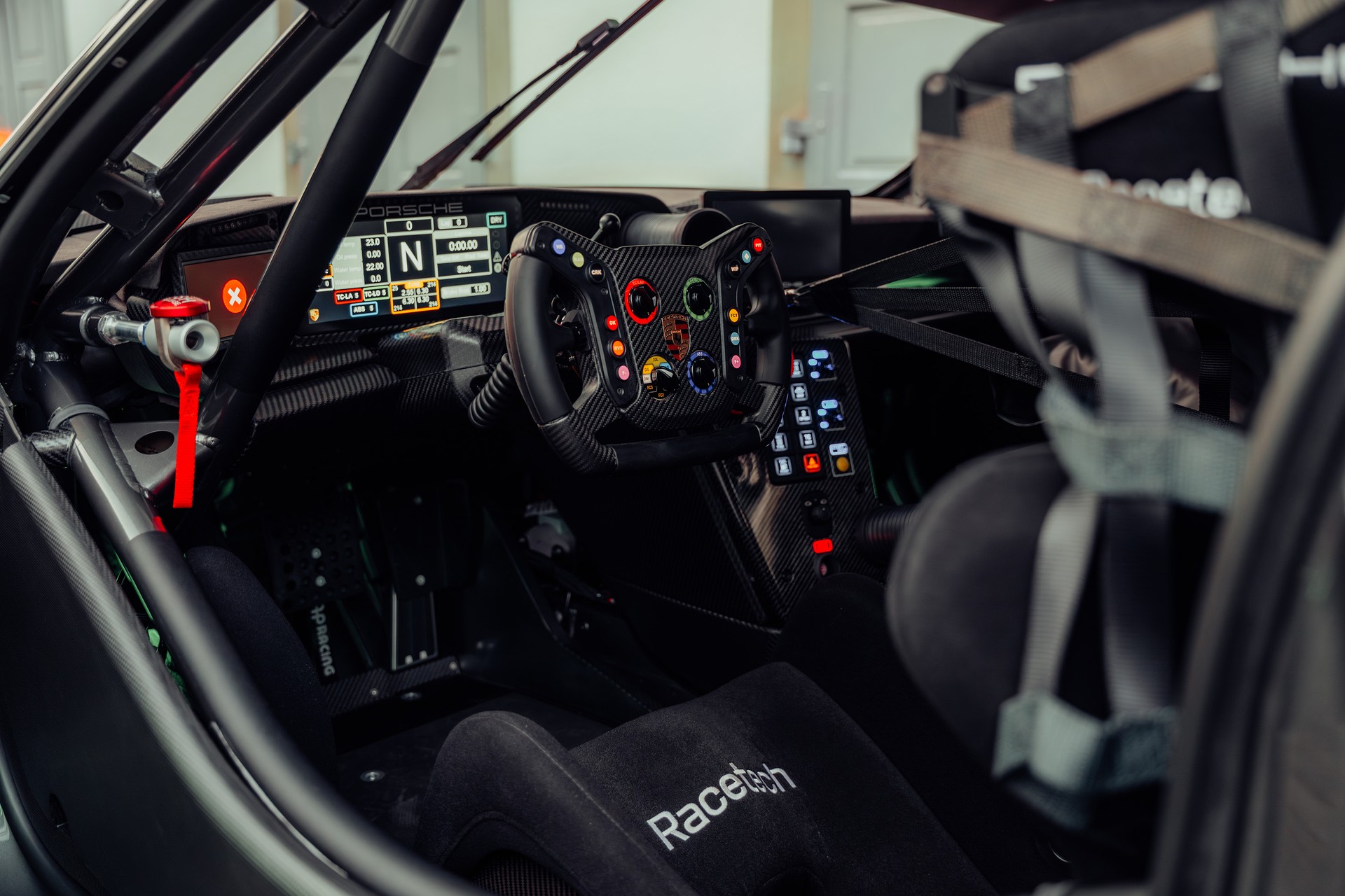PORSCHE GT3 R rennsport-image-8