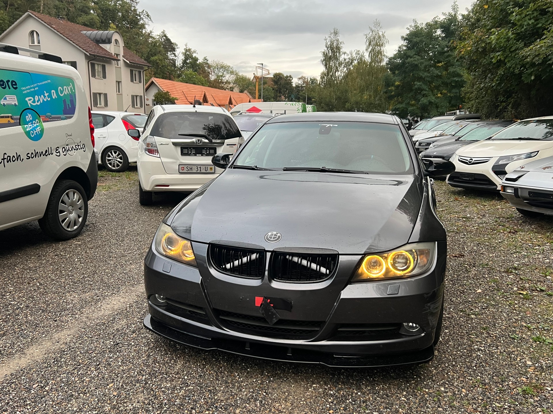 BMW 325i-image-1