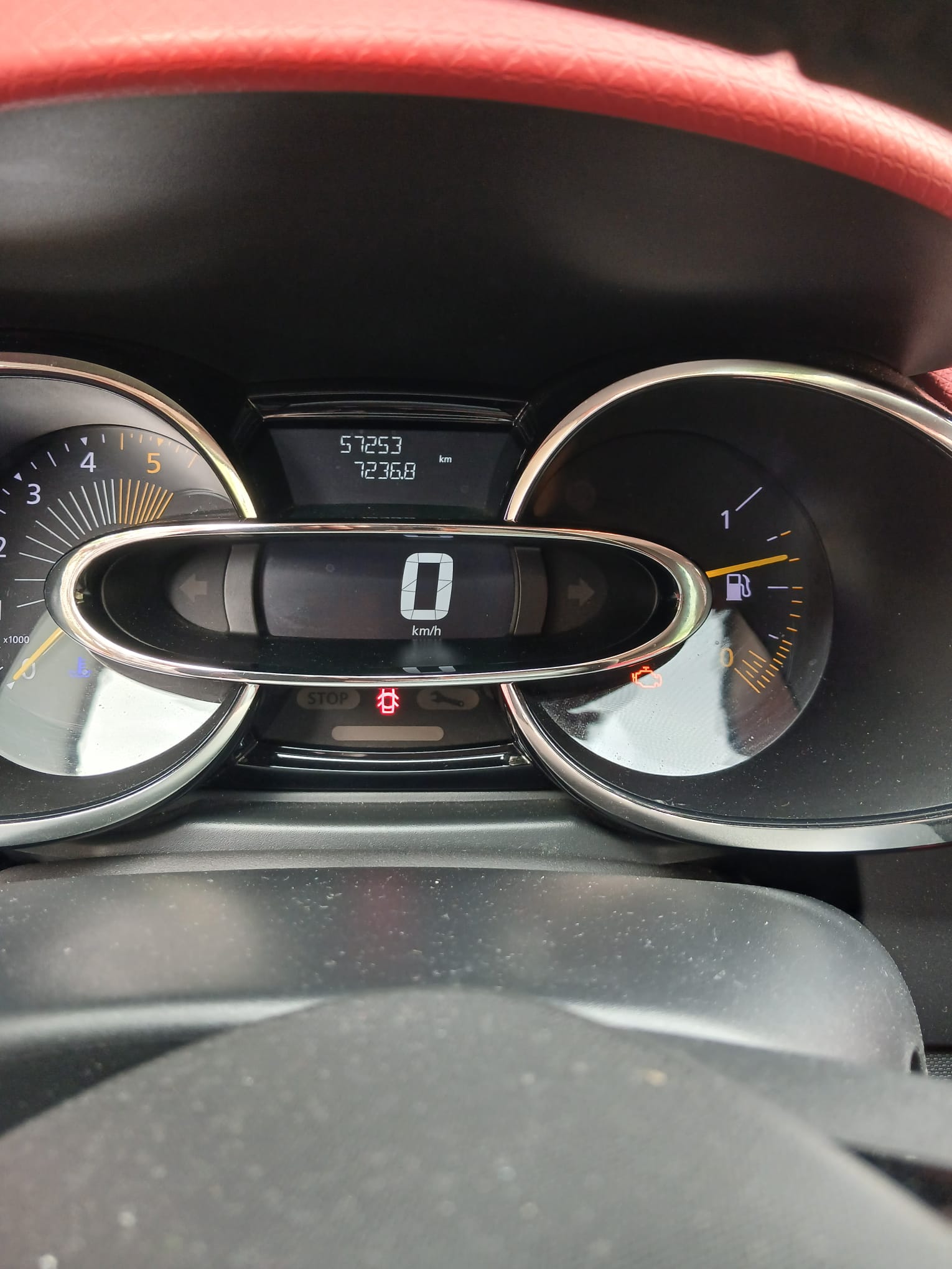 RENAULT 1.5 dCi Swiss Edition-image-2