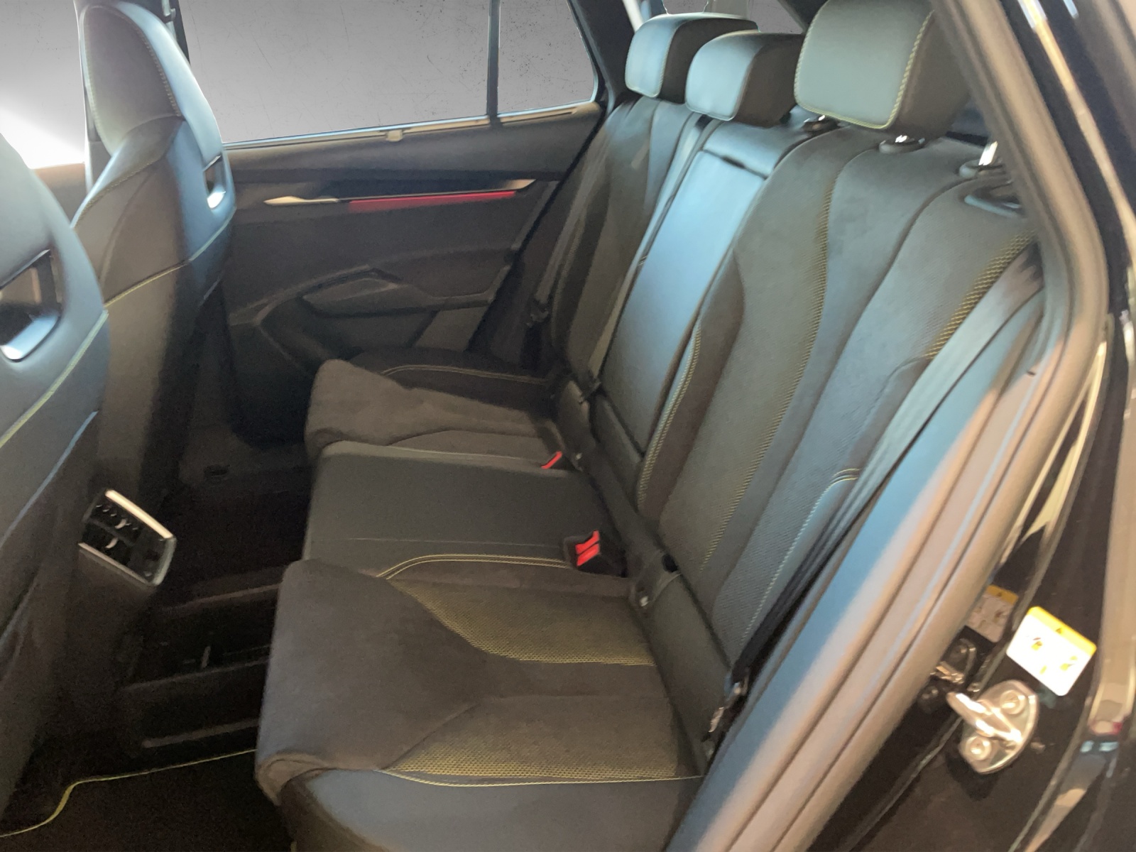 SKODA ENYAQ RS - Modell 2027-image-5