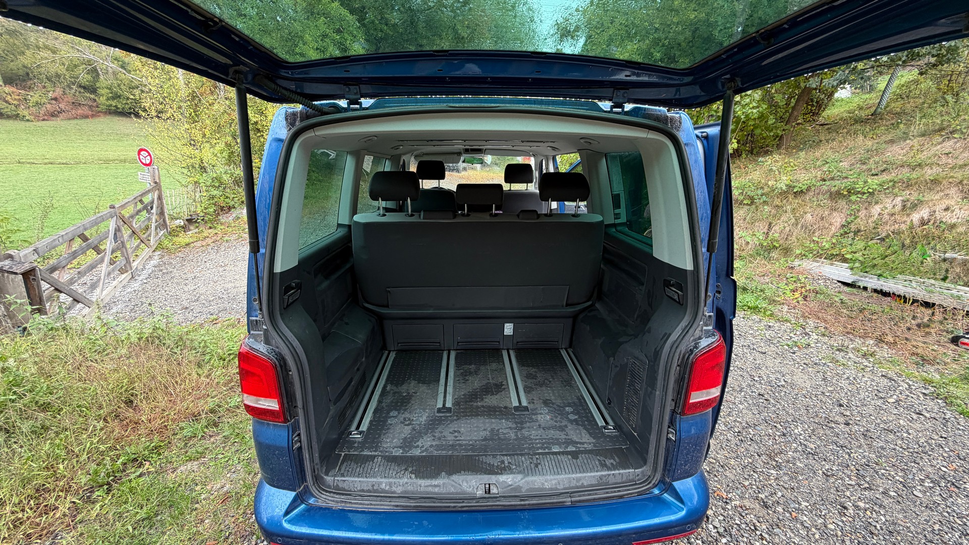 VW Multivan 2.0 TDI CR Startline 4Motion-image-6