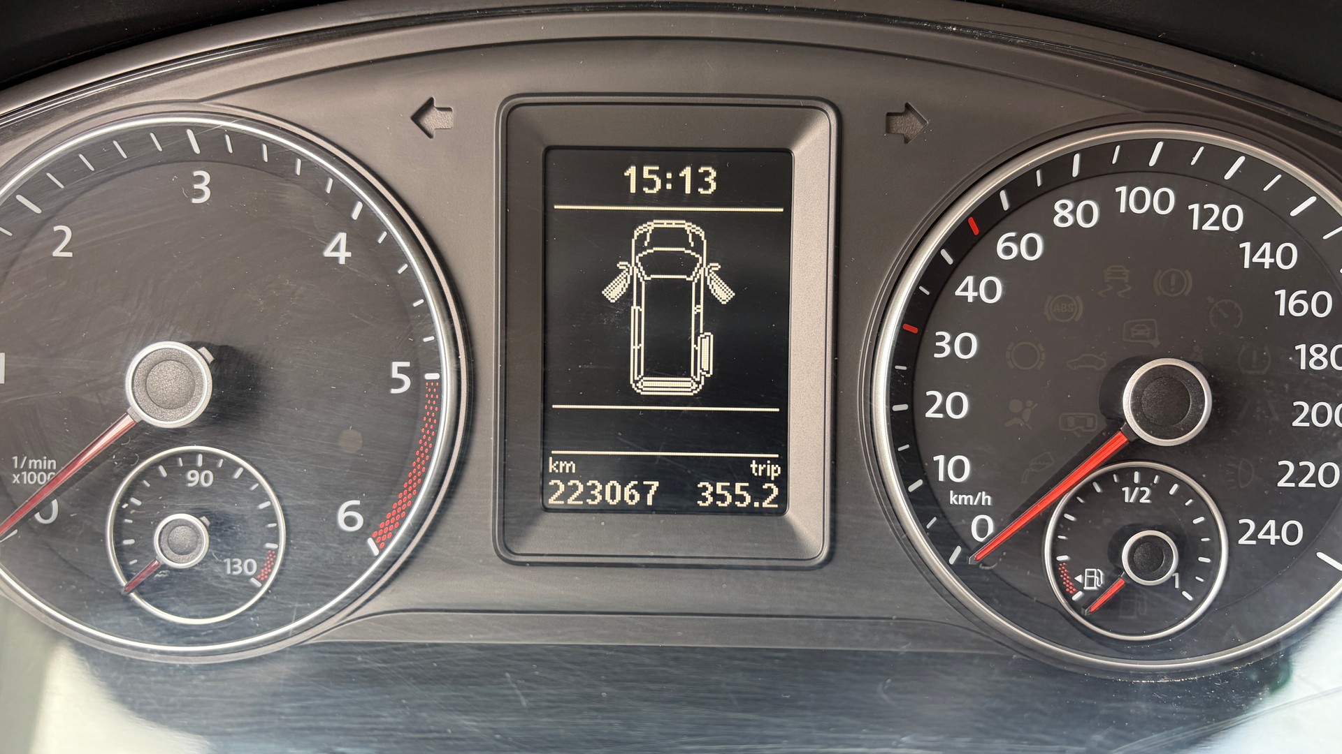 VW Multivan 2.0 TDI CR Startline 4Motion-image-15