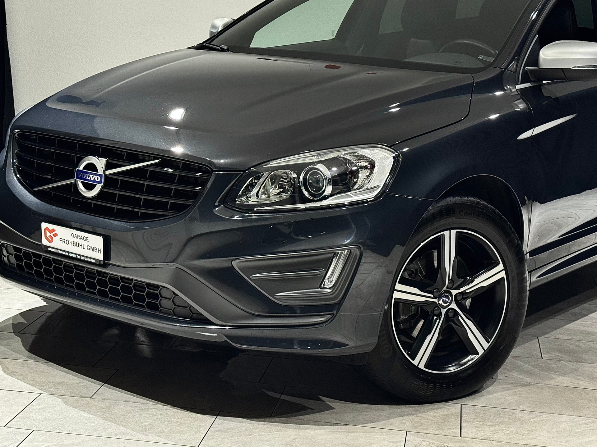 VOLVO XC60 D5 AWD R-Design Geartronic I AHK 2000KG I-image-9
