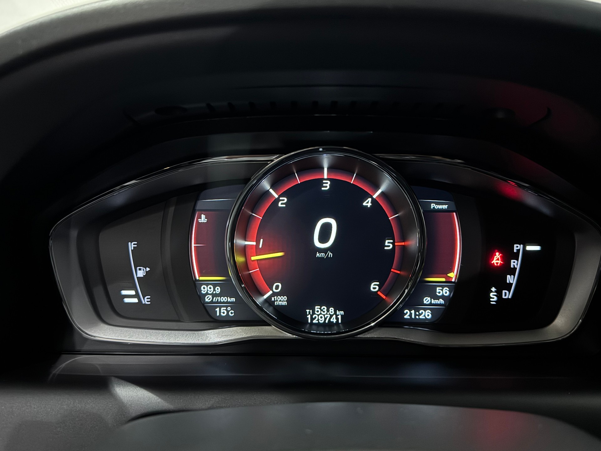 VOLVO XC60 D5 AWD R-Design Geartronic I AHK 2000KG I-image-19