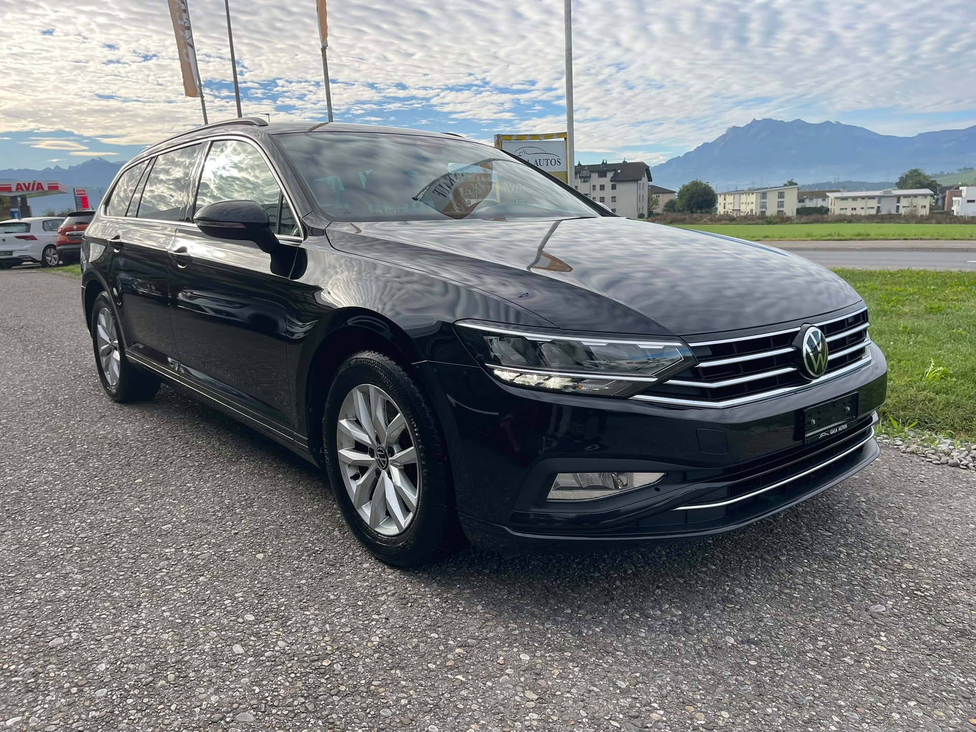 VW Passat 2.0 TDI BMT Elegance DSG-image-2