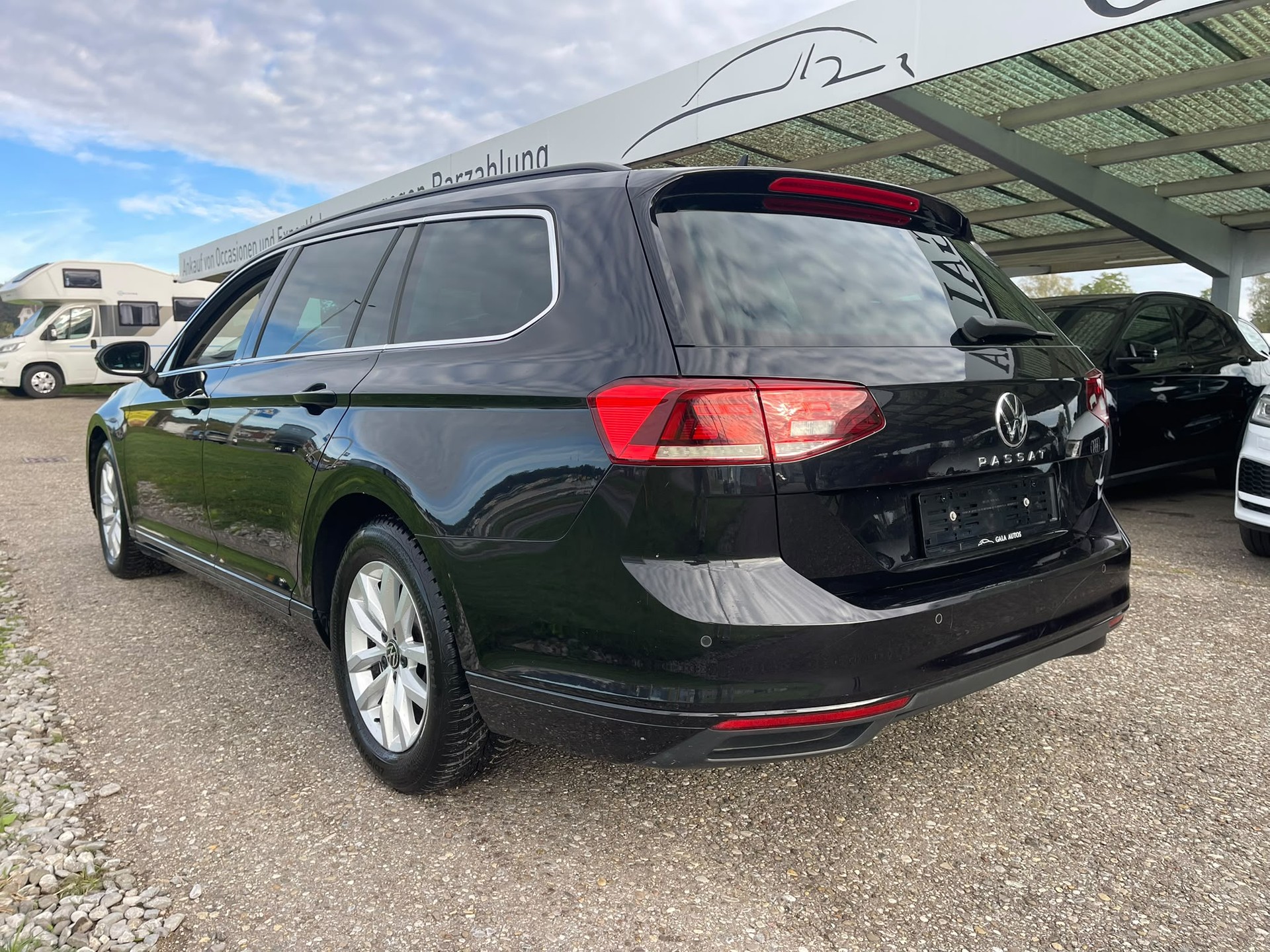 VW Passat 2.0 TDI BMT Elegance DSG-image-3