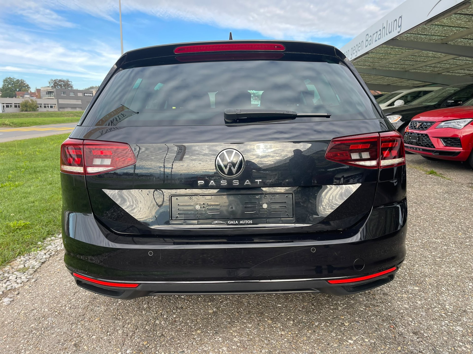 VW Passat 2.0 TDI BMT Elegance DSG-image-5