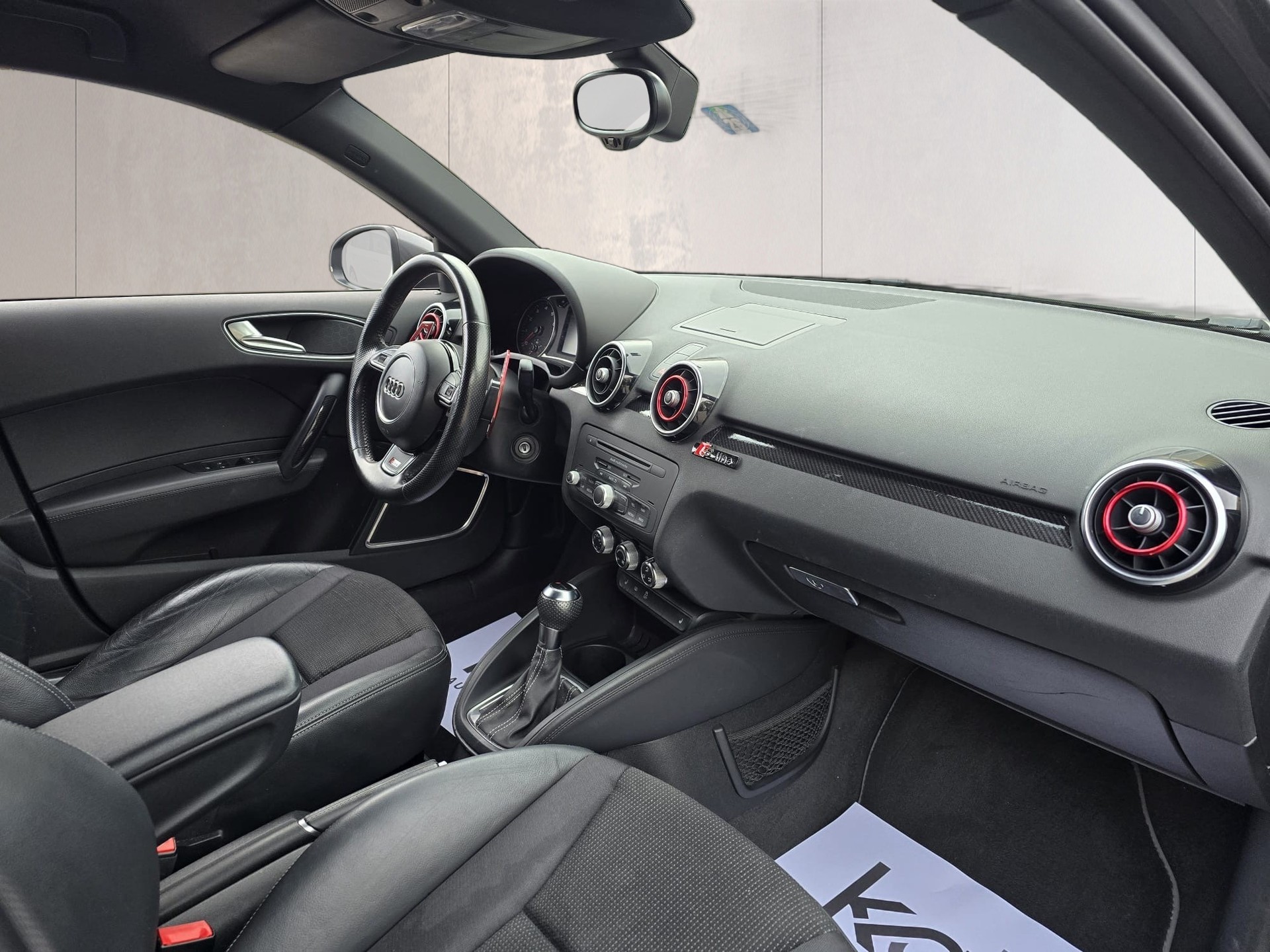 AUDI A1 Sportback Sport 1.4 TFSI Ambition S-tronic-image-13