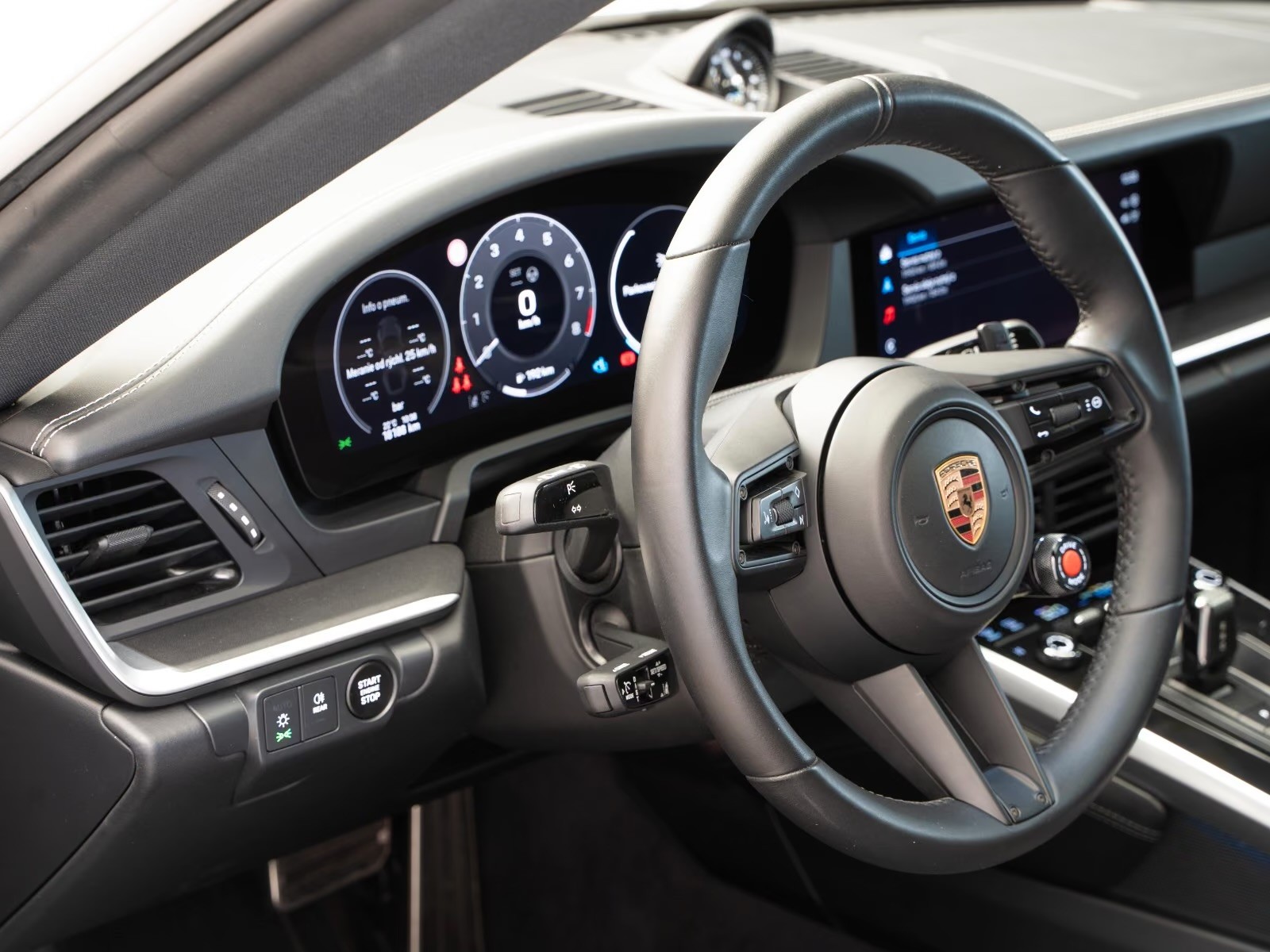 PORSCHE 911 Carrera S PDK KREIDE 992.2 🚀-image-7
