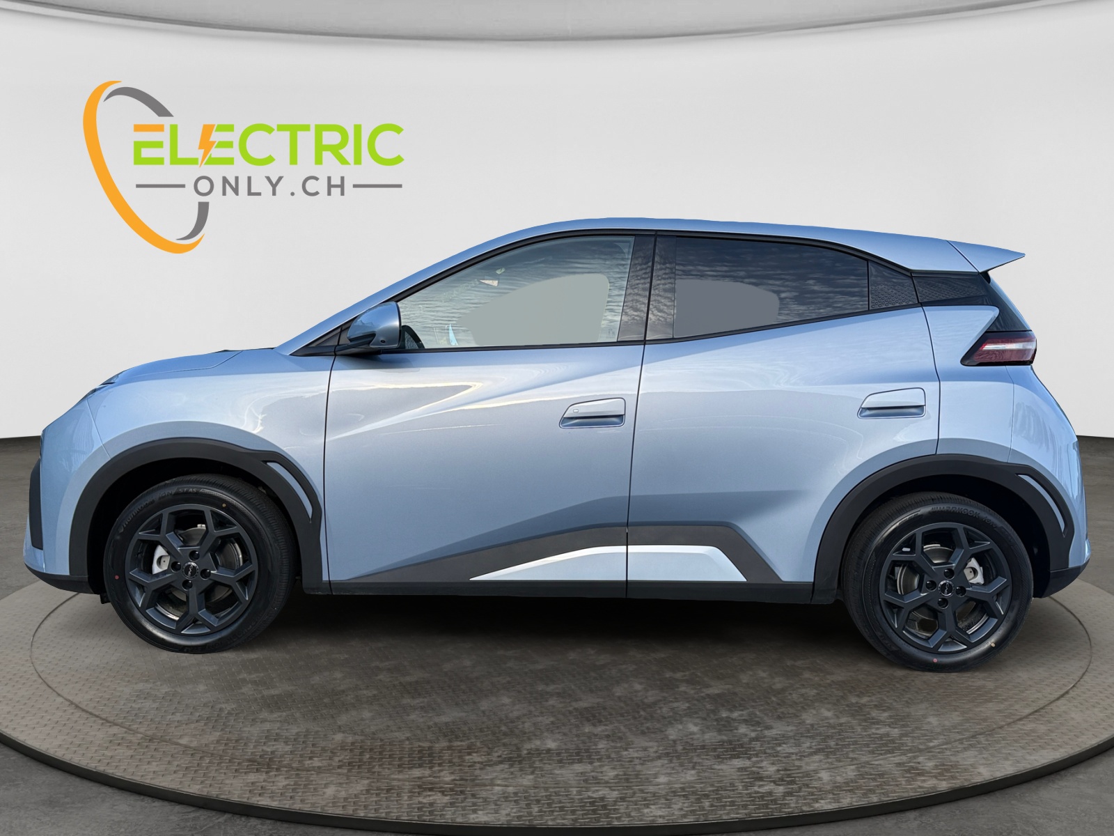 BYD Dolphin Surf 43 kWh Comfort-image-1