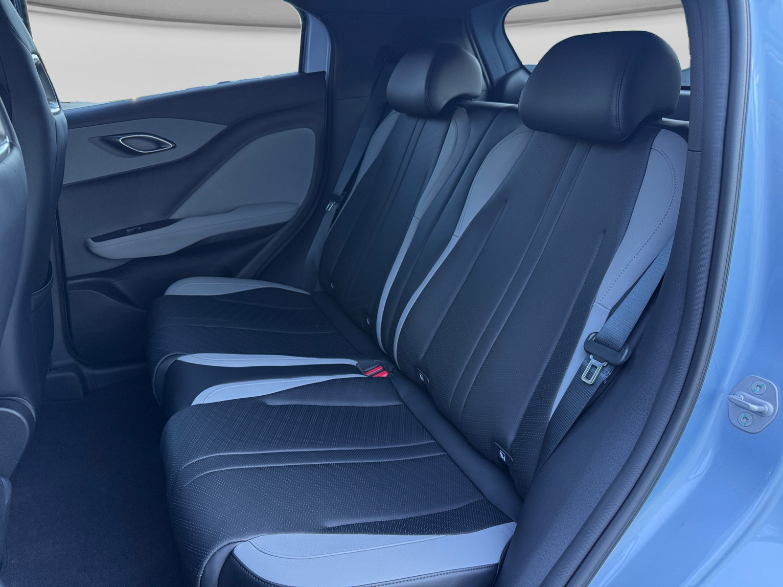 BYD Dolphin Surf 43 kWh Comfort-image-15