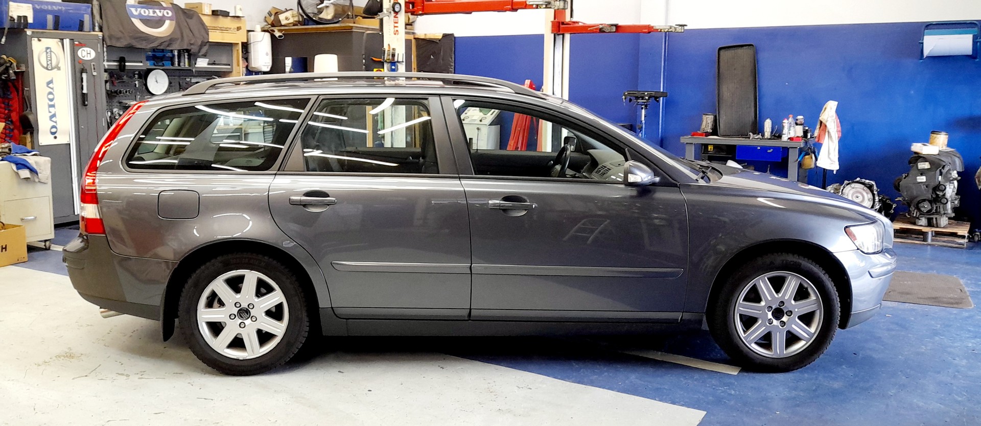 VOLVO V50 T5 Summum-image-2