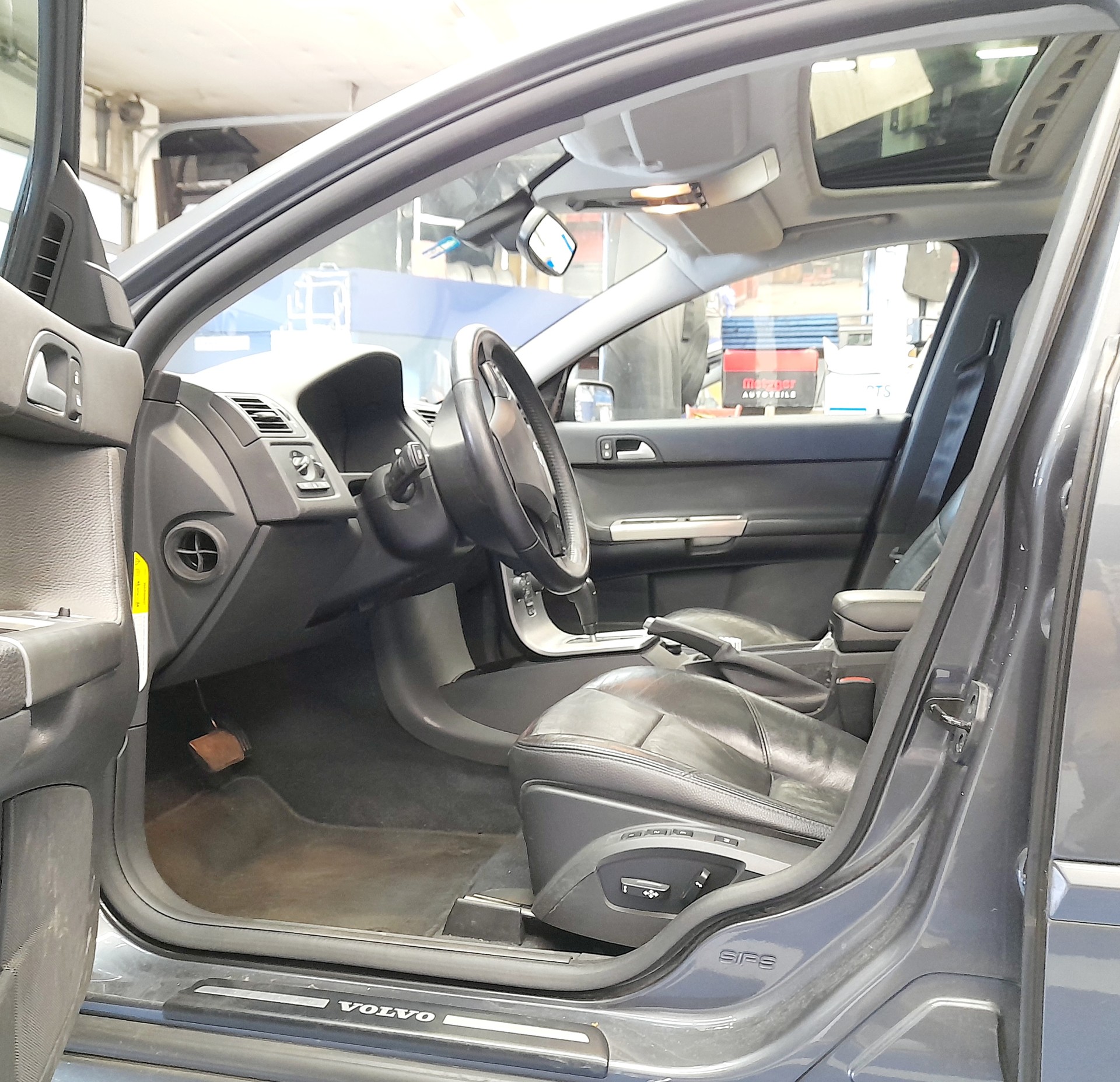 VOLVO V50 T5 Summum-image-5