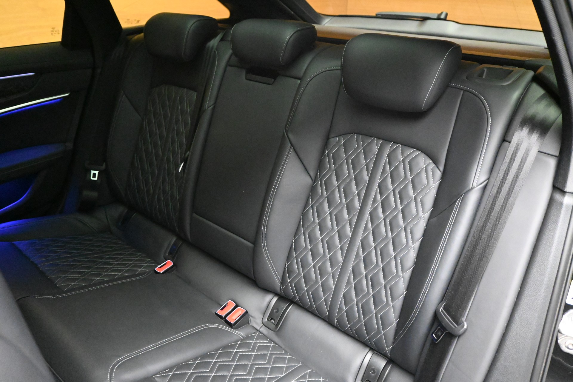 AUDI S6 Avant 3.0 TDI quattro tiptronic*Ink. Dachbox*-image-9