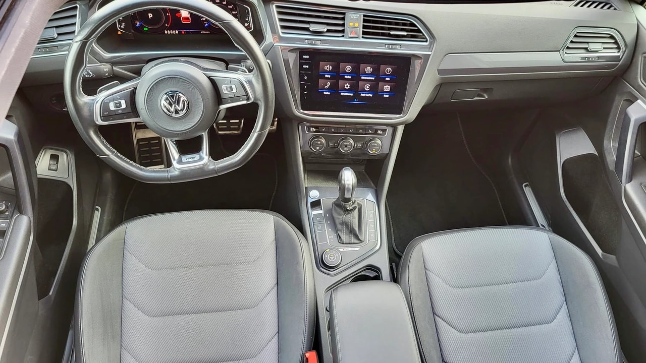 VW Tiguan Allspace 2.0 TDI SCR R-Line Highline DSG 4Motion-image-6