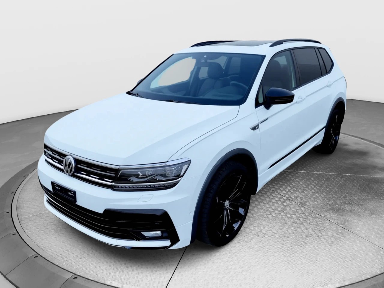VW Tiguan Allspace 2.0 TDI SCR R-Line Highline DSG 4Motion-image-0