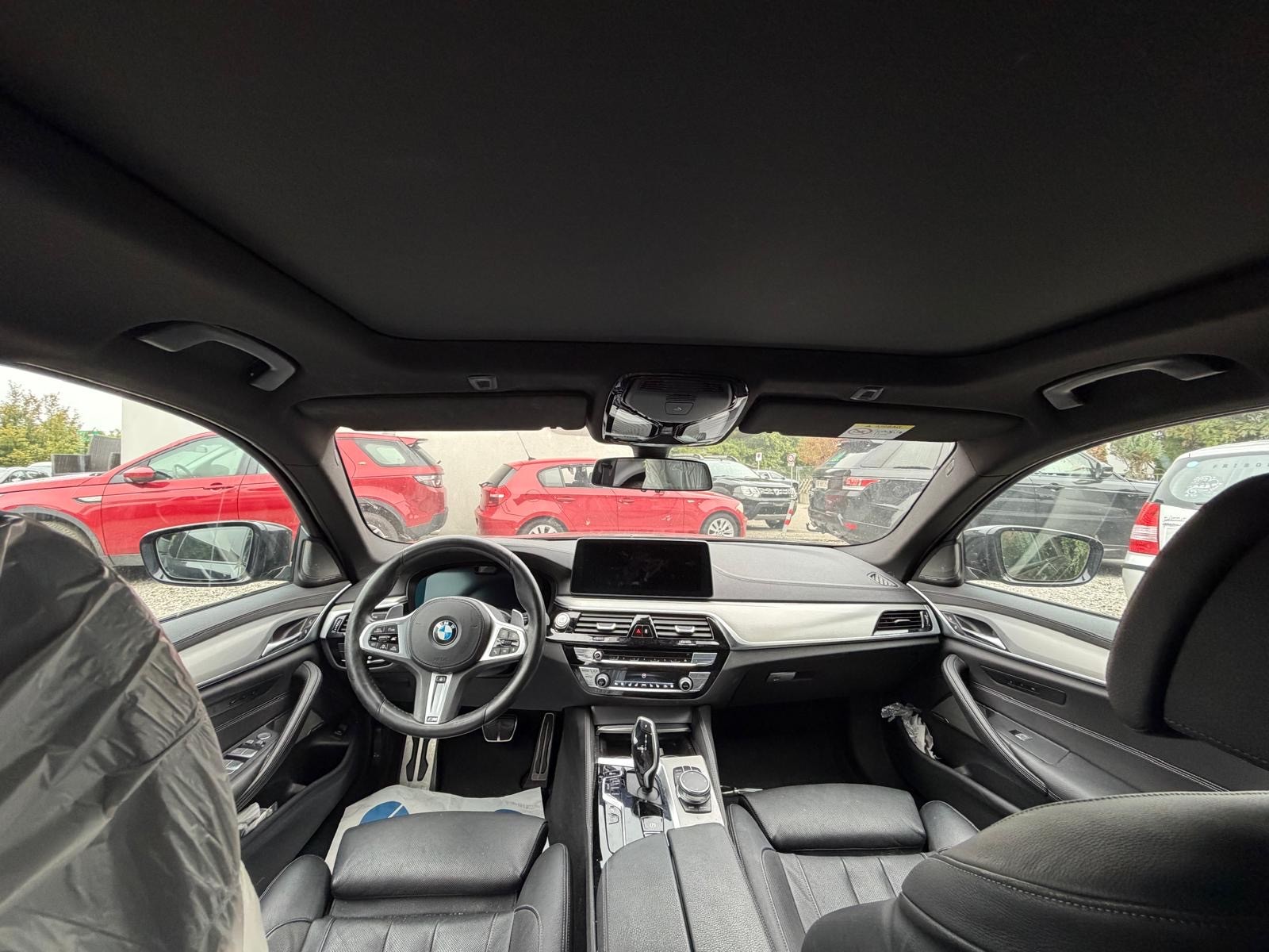 BMW 530d xDrive 48V Touring M Sport Steptronic-image-4