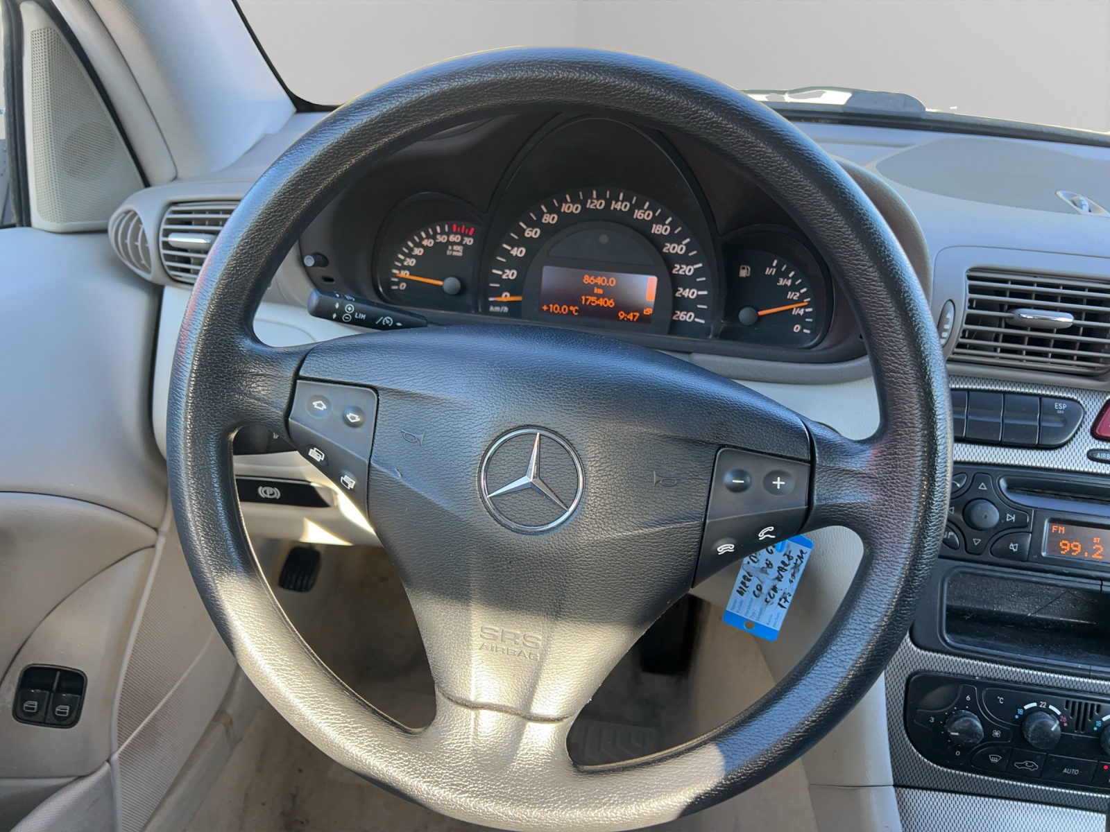 MERCEDES-BENZ C 200 Kompressor-image-11