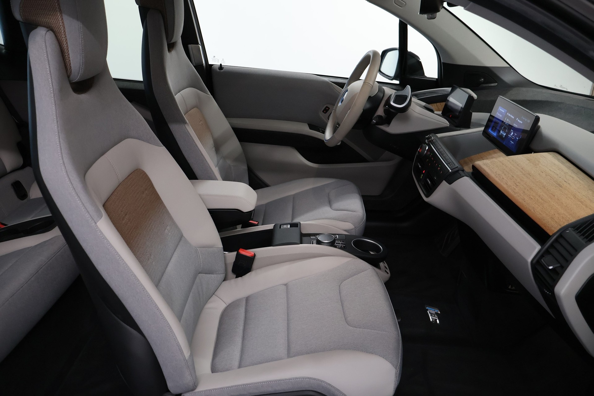 BMW i3s (120Ah)-image-14