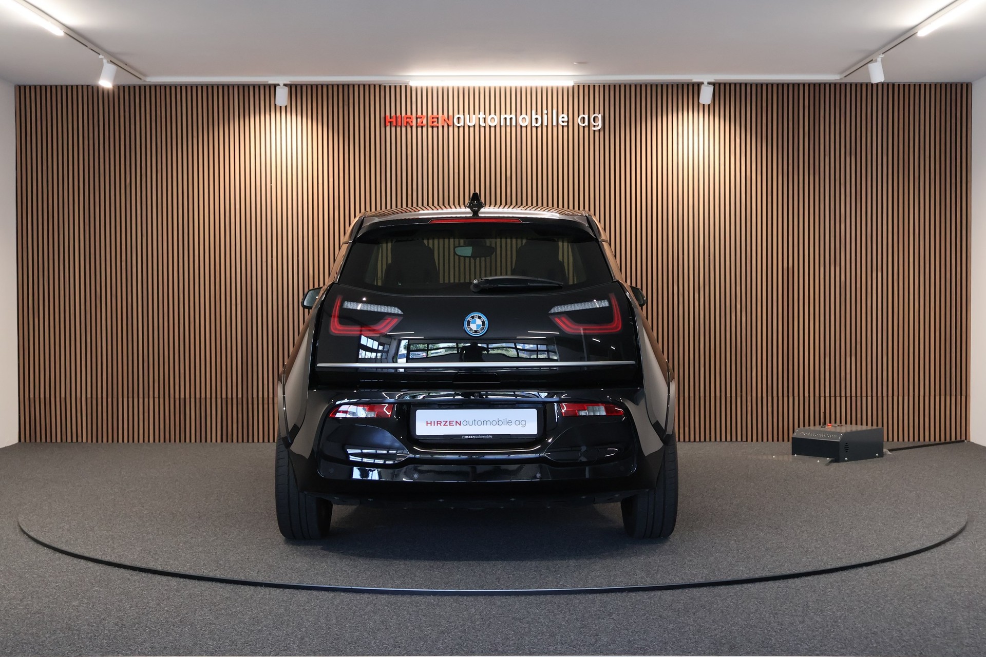 BMW i3s (120Ah)-image-3