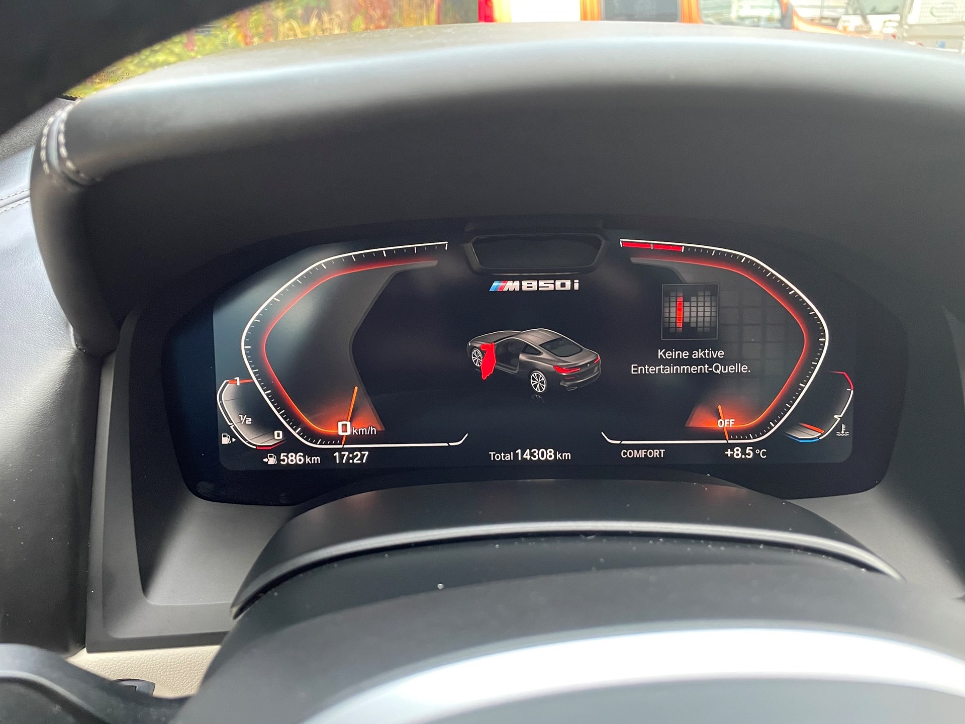 BMW M850i xDrive-image-8
