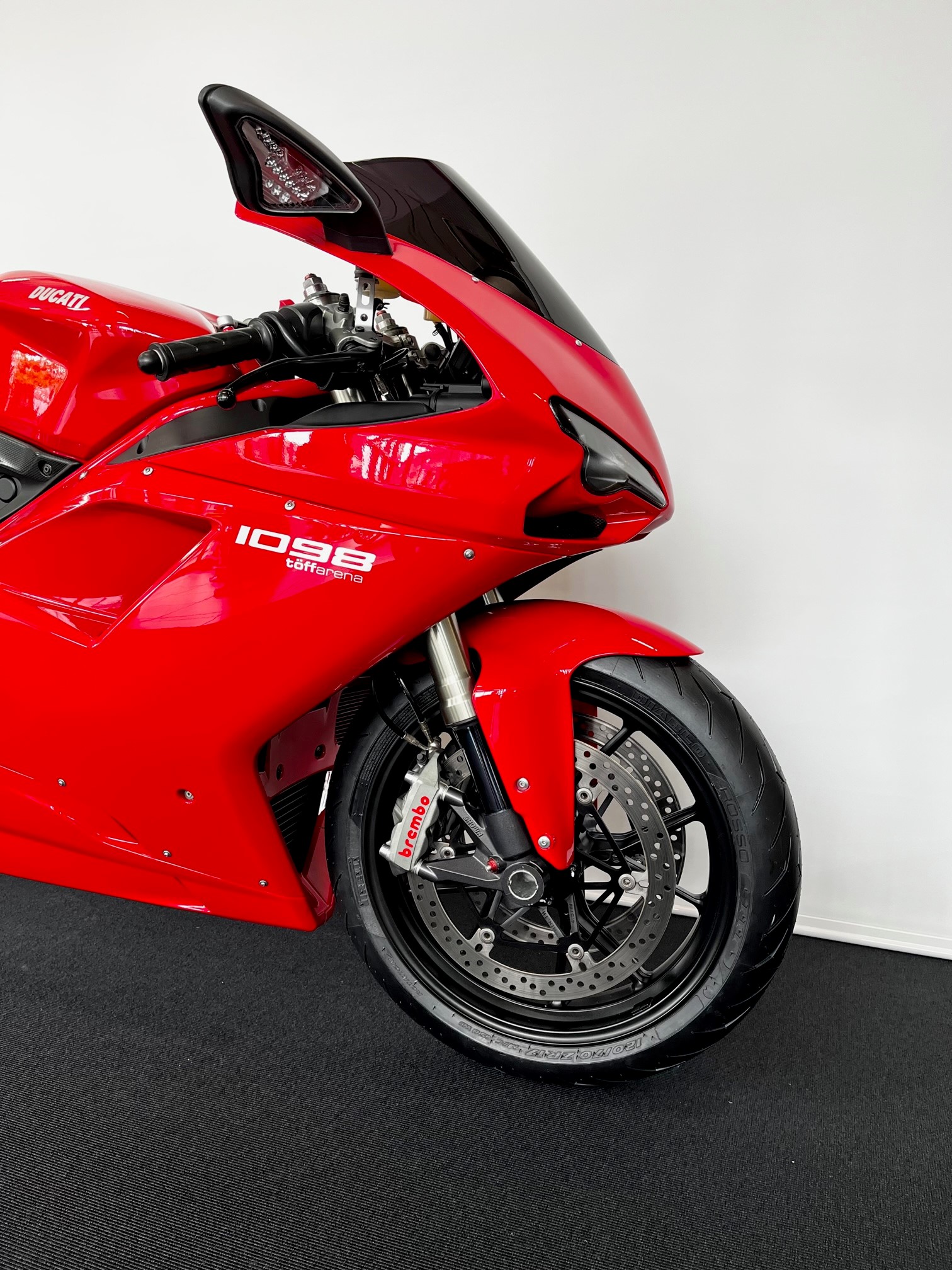 DUCATI 1098-showroom-element-2