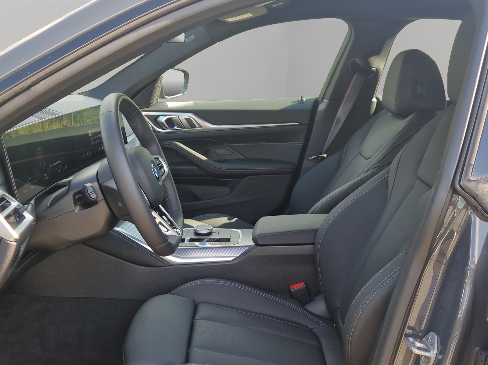 BMW i4 xDrive 40 M Sport Pro-image-9