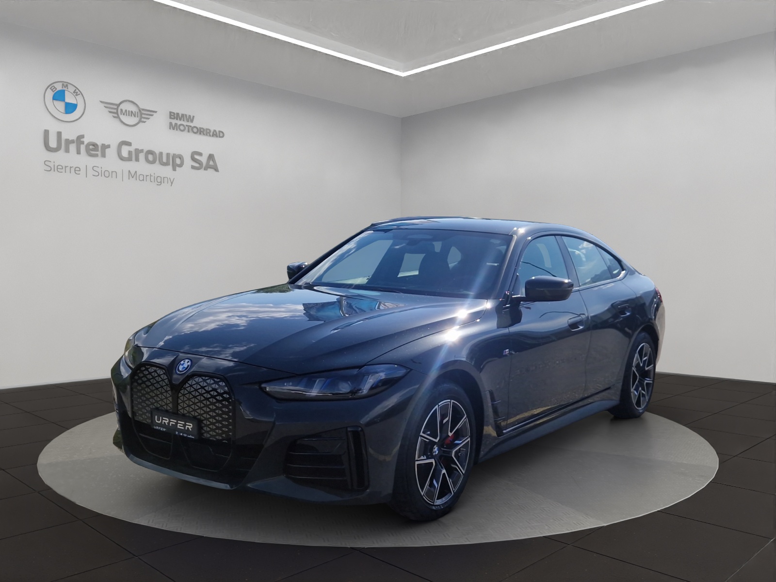BMW i4 xDrive 40 M Sport Pro-image-0