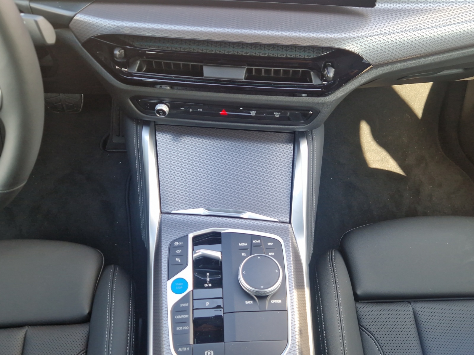 BMW i4 xDrive 40 M Sport Pro-image-14