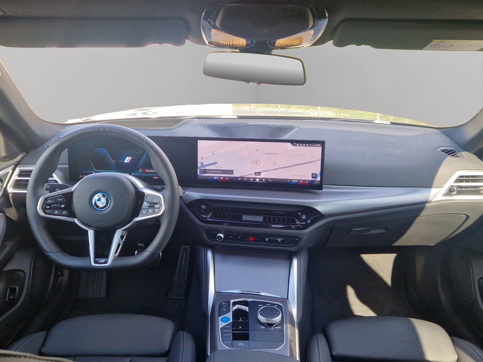 BMW i4 xDrive 40 M Sport Pro-image-11
