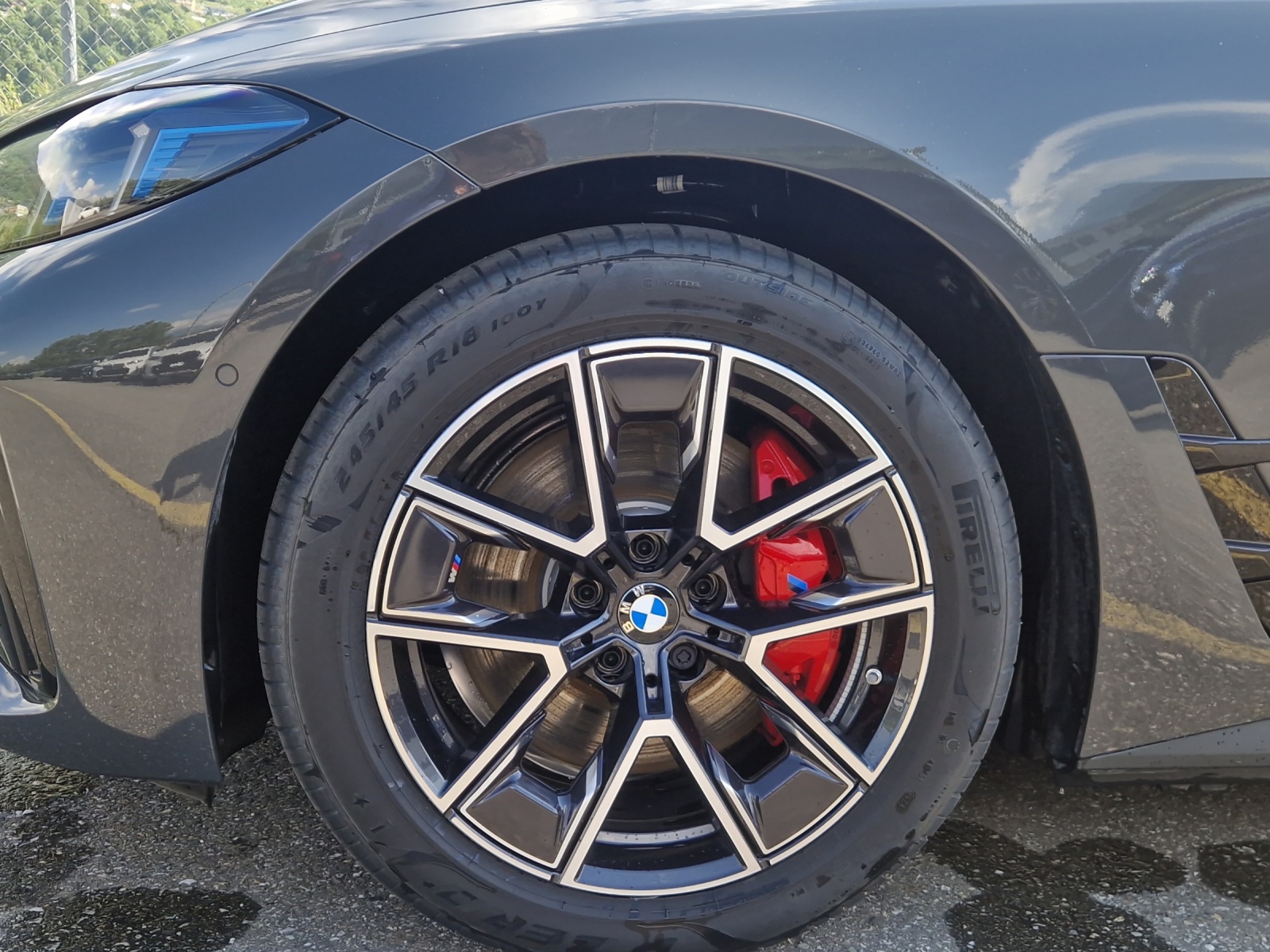 BMW i4 xDrive 40 M Sport Pro-image-7