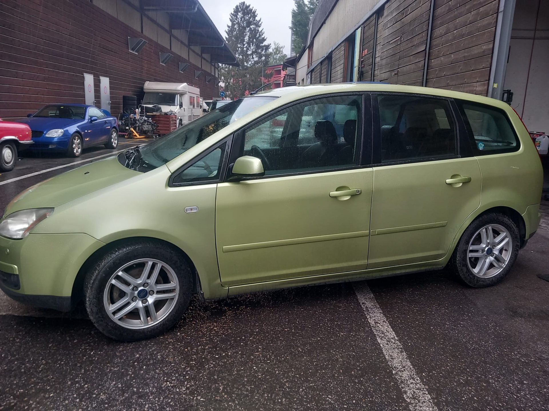 FORD C-MAX-image-1
